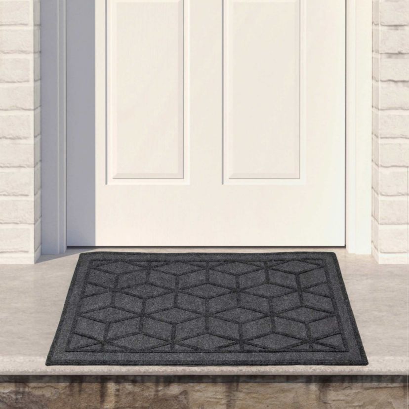 Gray Diamond Patterned Rectangular Coir Doormat 18" x 30"