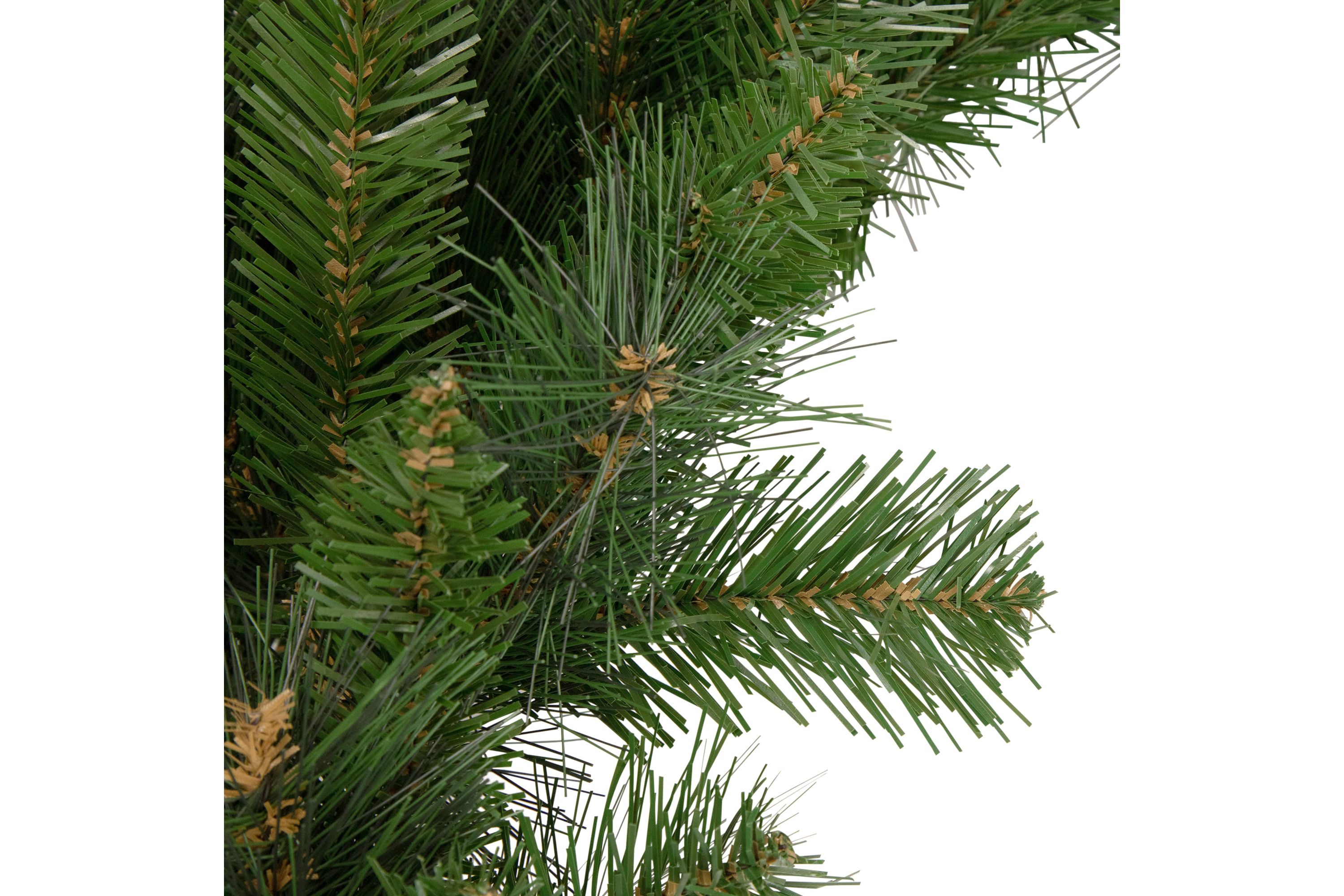 Beaver Pine Mixed Artificial Christmas Wreath  36-Inch  Unlit
