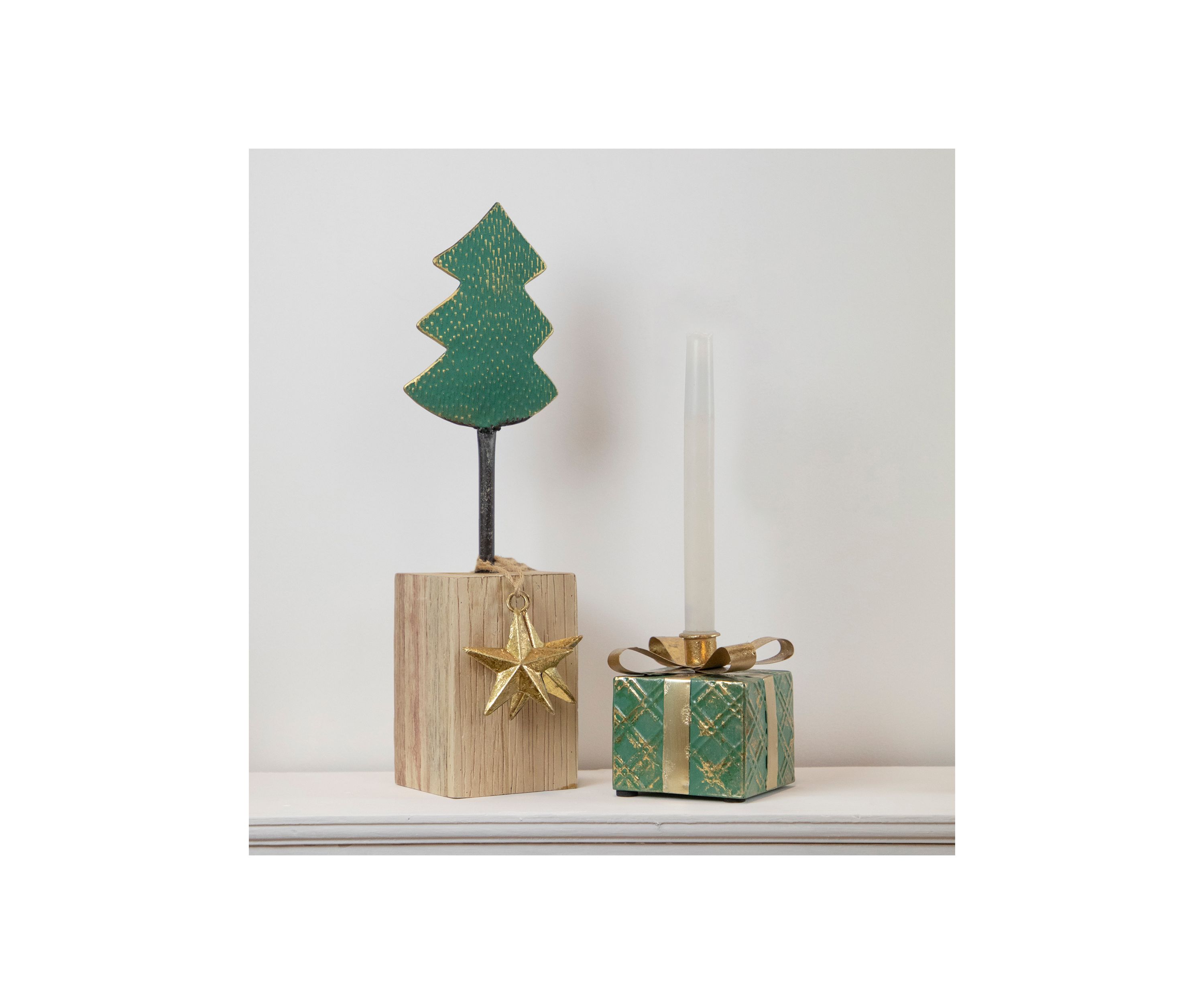 4.5Inch Green Metal Gift Box Christmas Taper Candle Holder