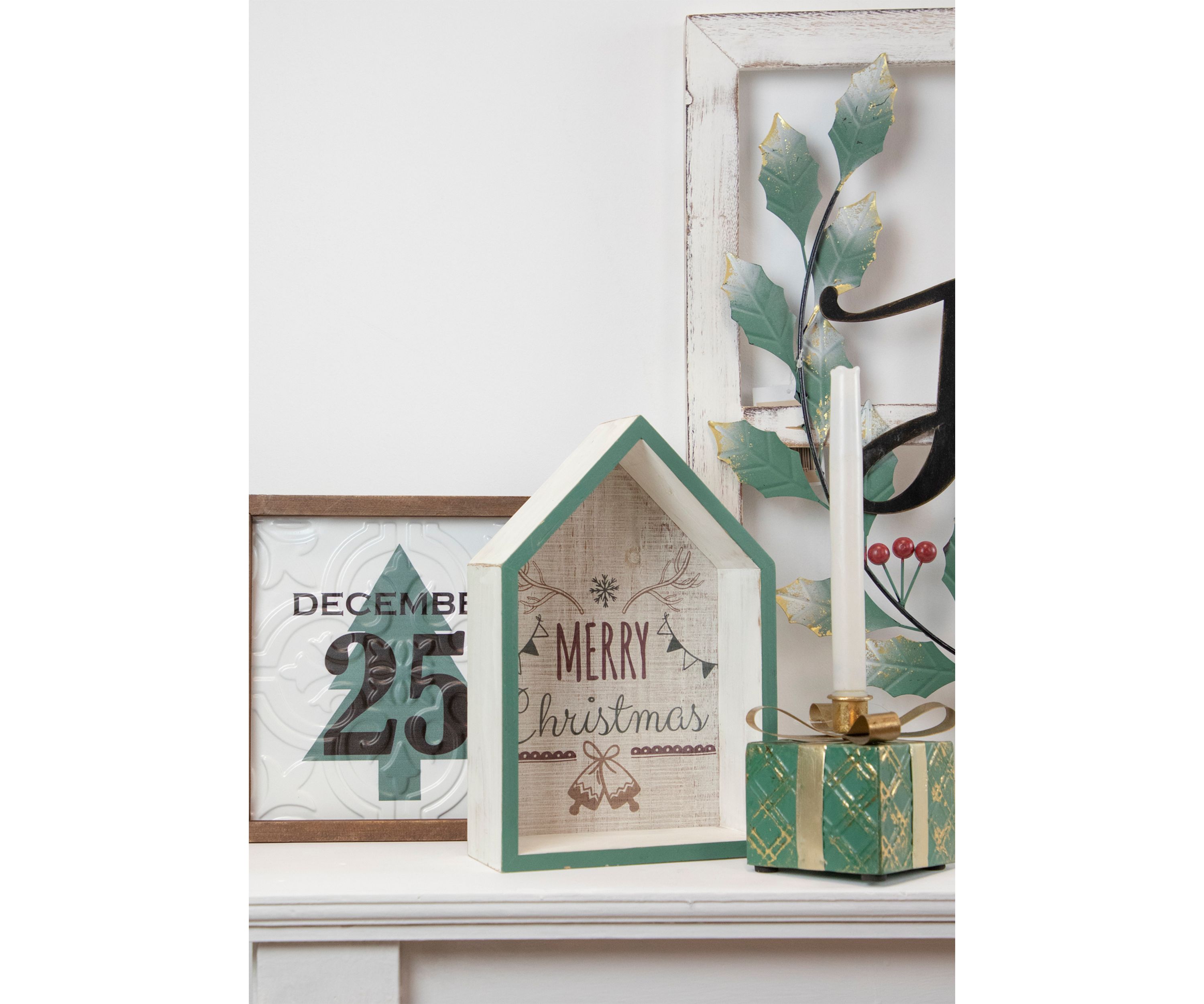 9.75Inch Framed December 25 Christmas Wall Sign