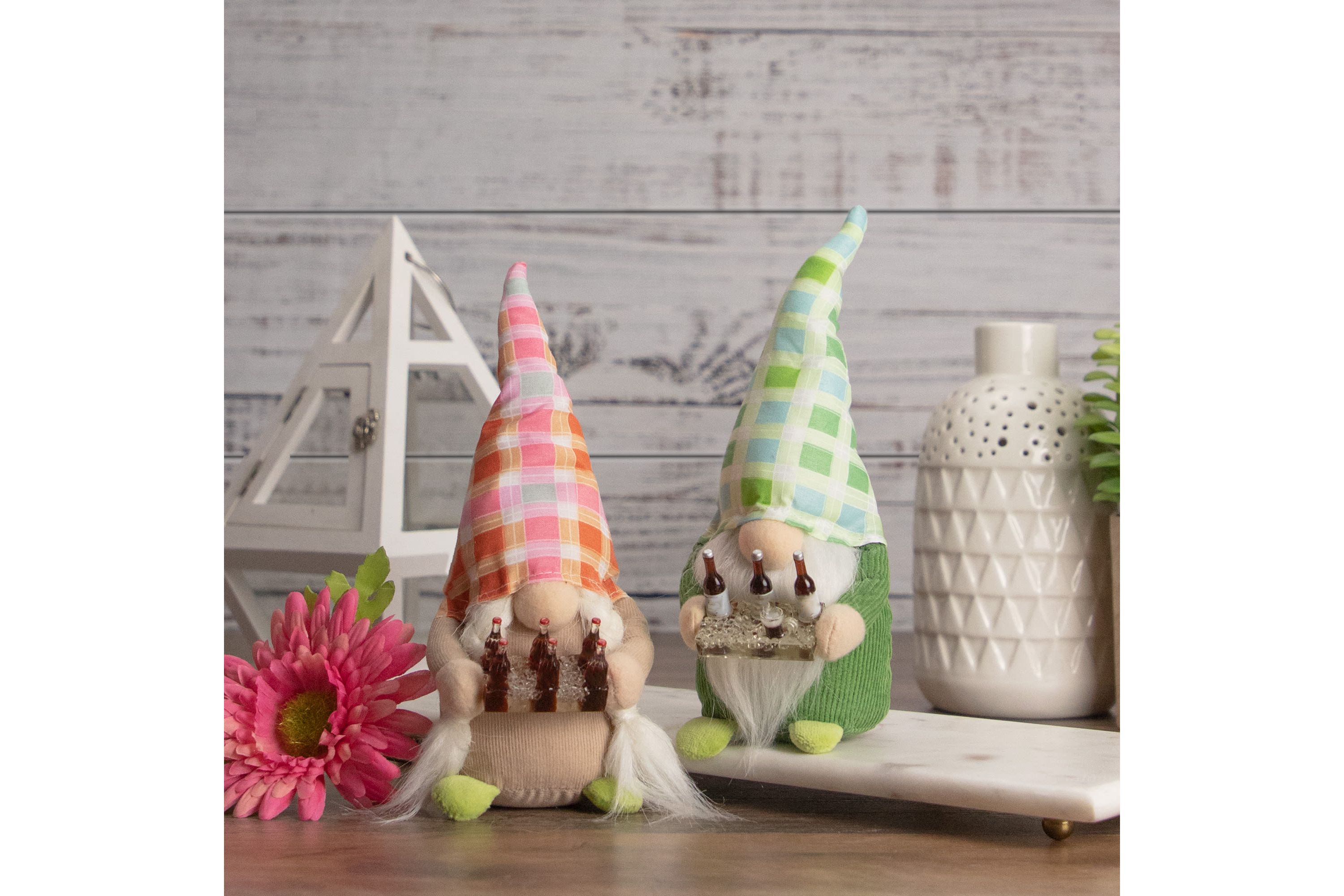 9" Green and Blue Plaid Springtime Gnome