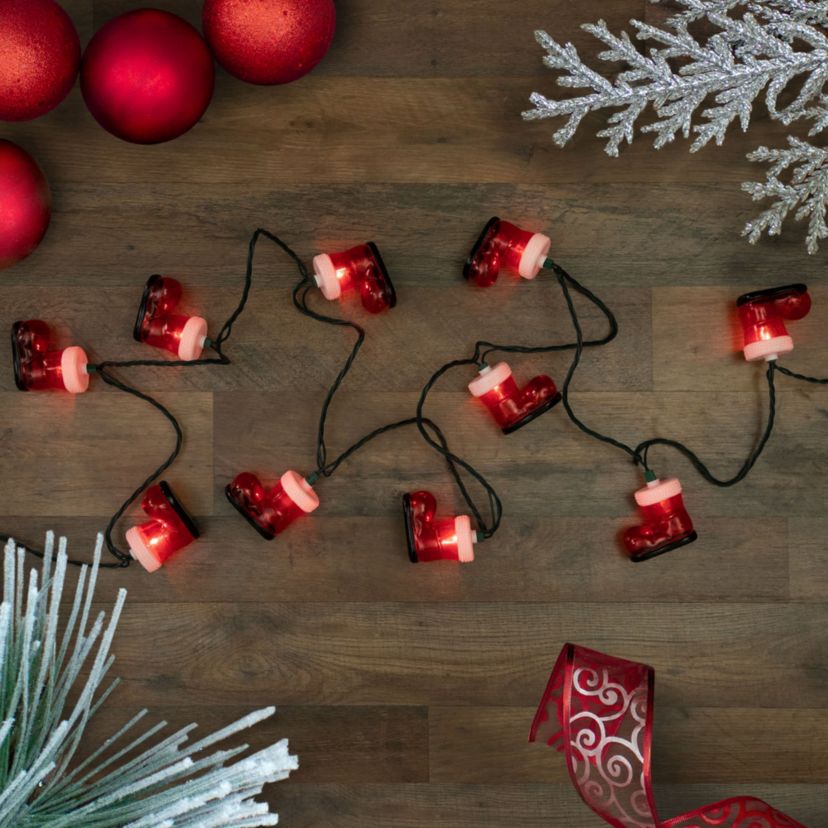 10-Count Santas Boots Christmas Light Set  7.5ft Green Wire