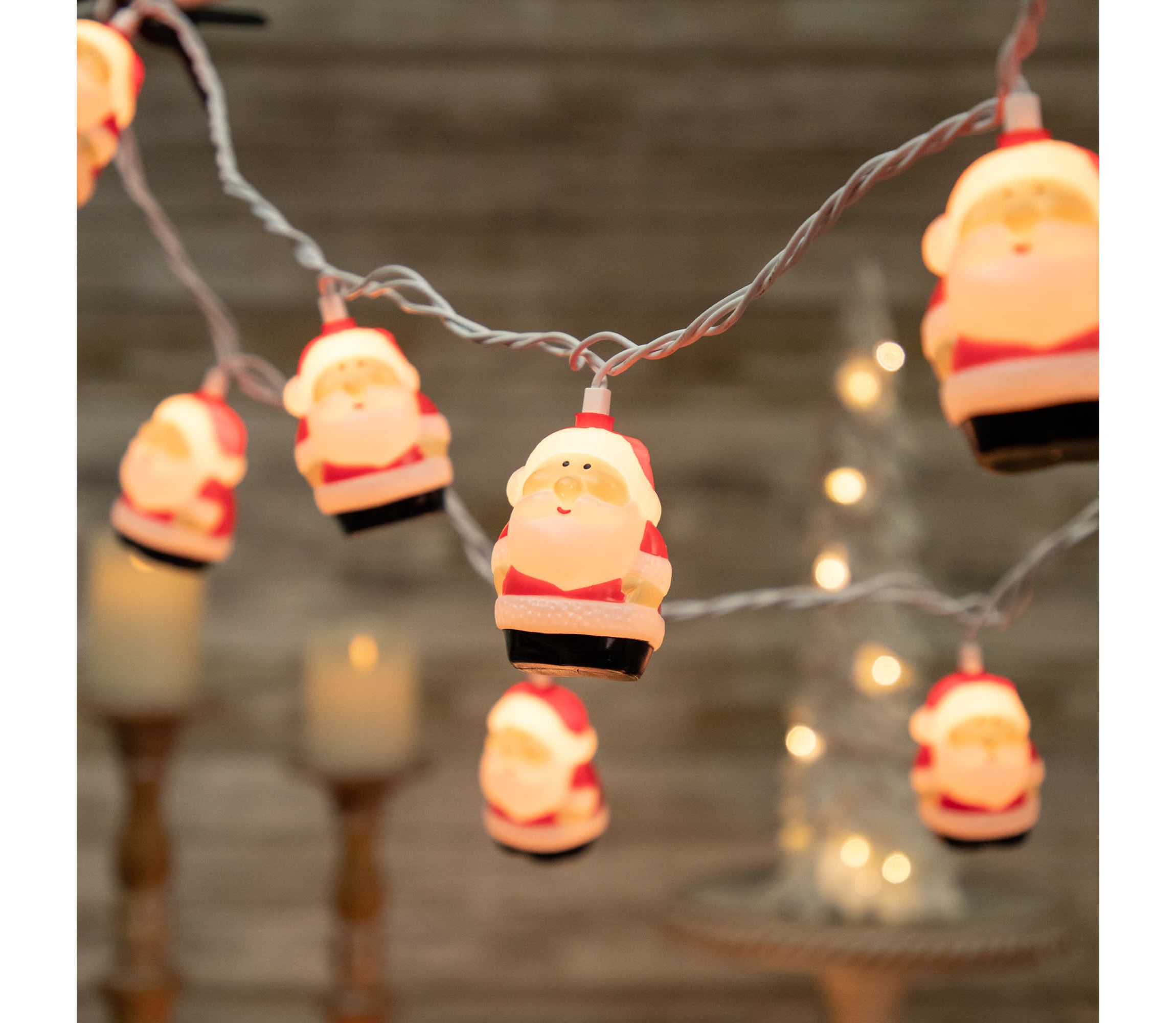 10-Count Santa Claus Christmas Light Set  6ft Green Wire