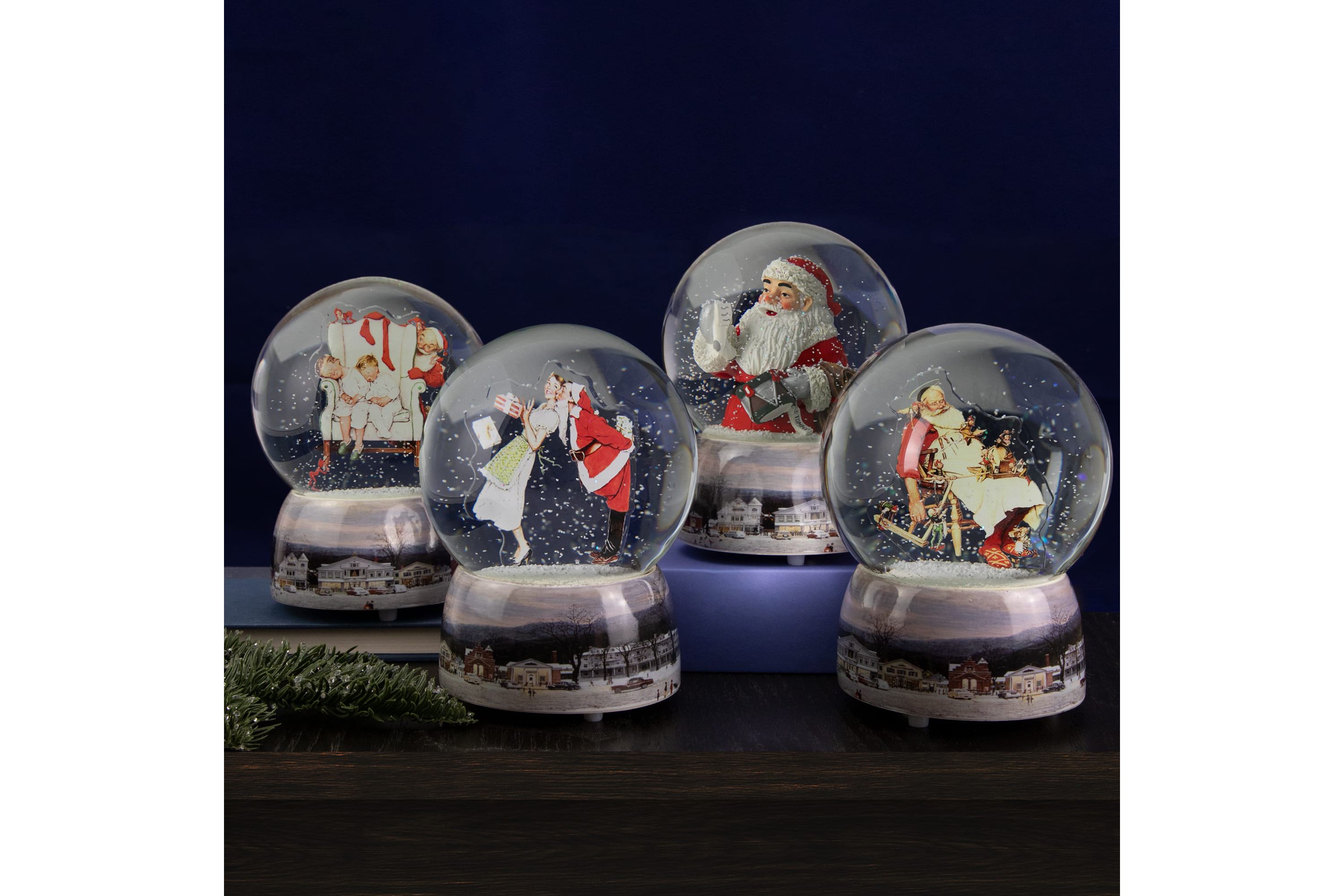 6.5inch Norman Rockwell Christmas Surprise Snow Globe