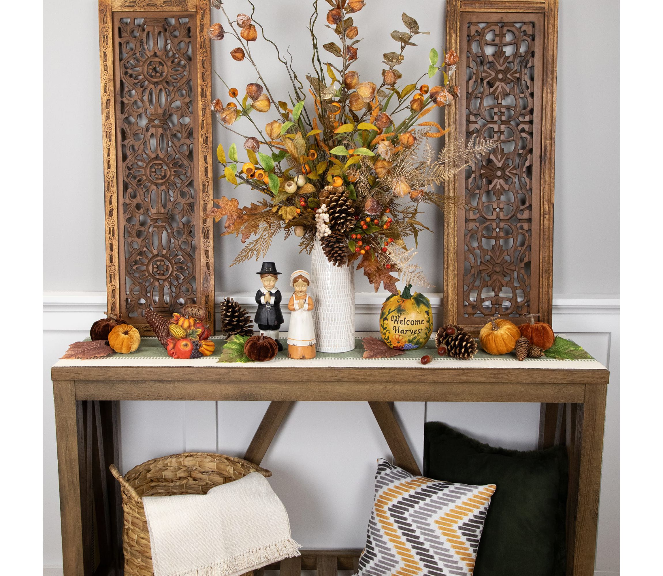 8.5" Fall Harvest "Give Thanks" Cornucopia Decoration