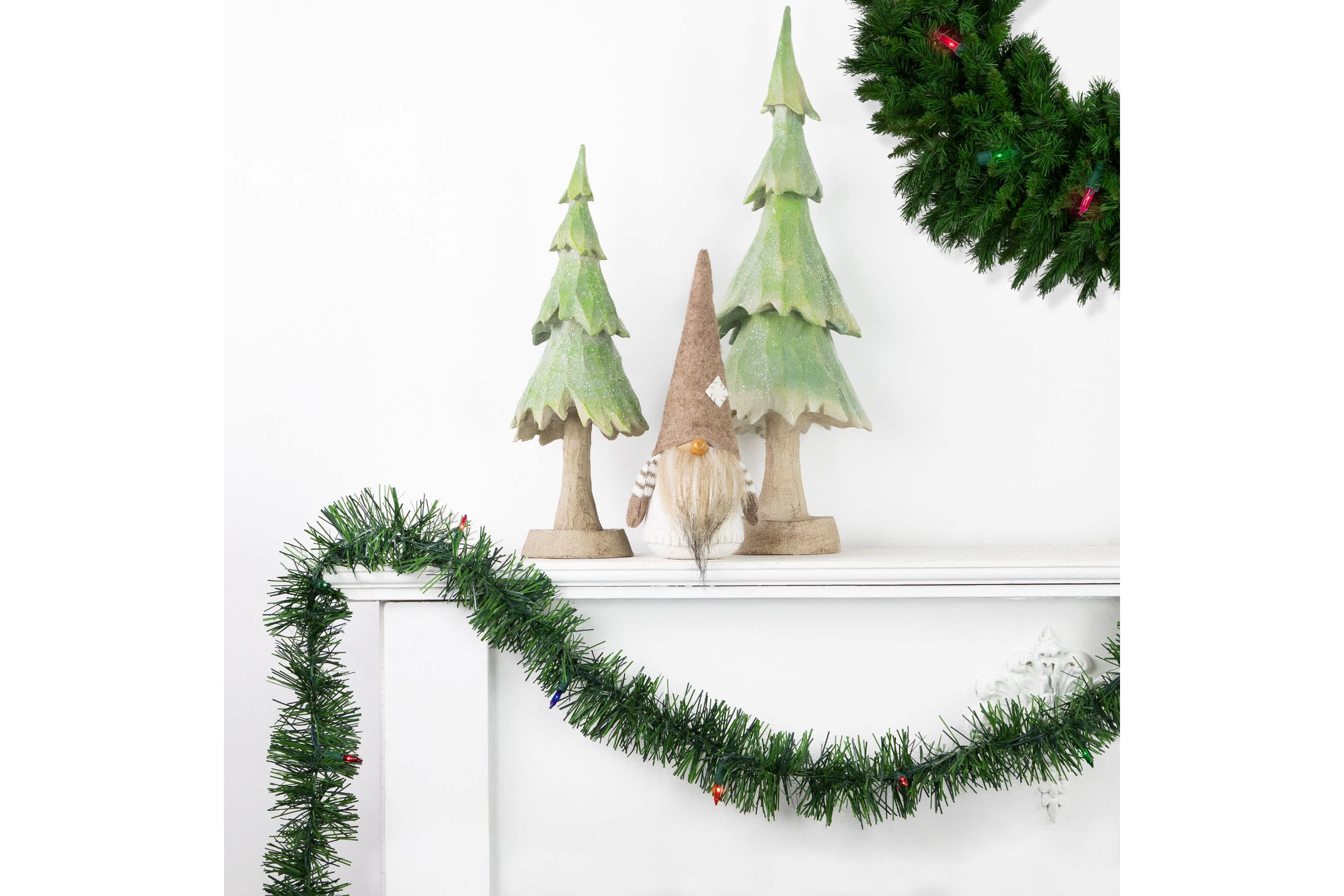 18 x 3" Pre-Lit Pine Two-tone Artificial Christmas Garland  Multicolor Lights