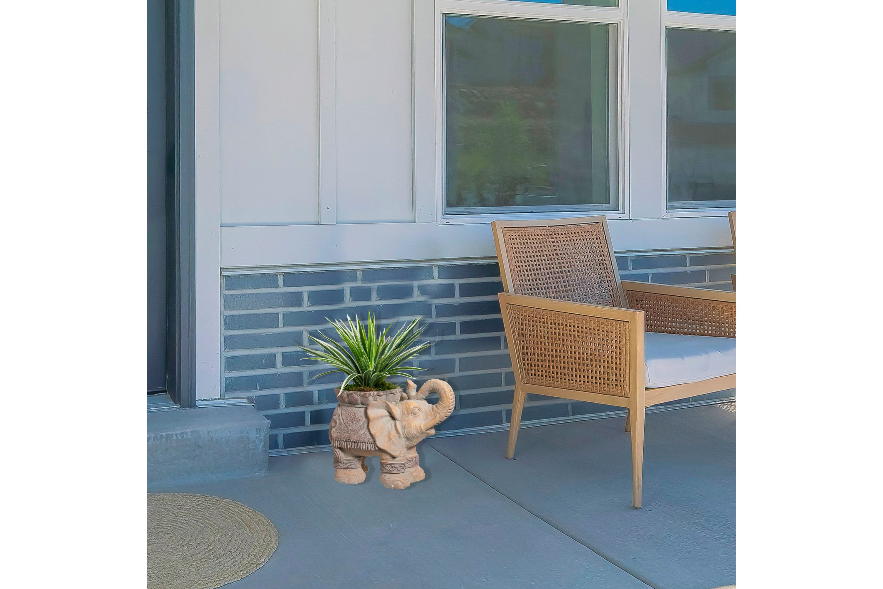 Elephant Outdoor Garden Planter - 13.75"
