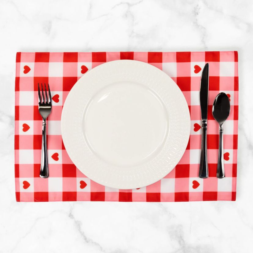 Set of 4 Checkered Hearts Valentines Day Placemats 18"