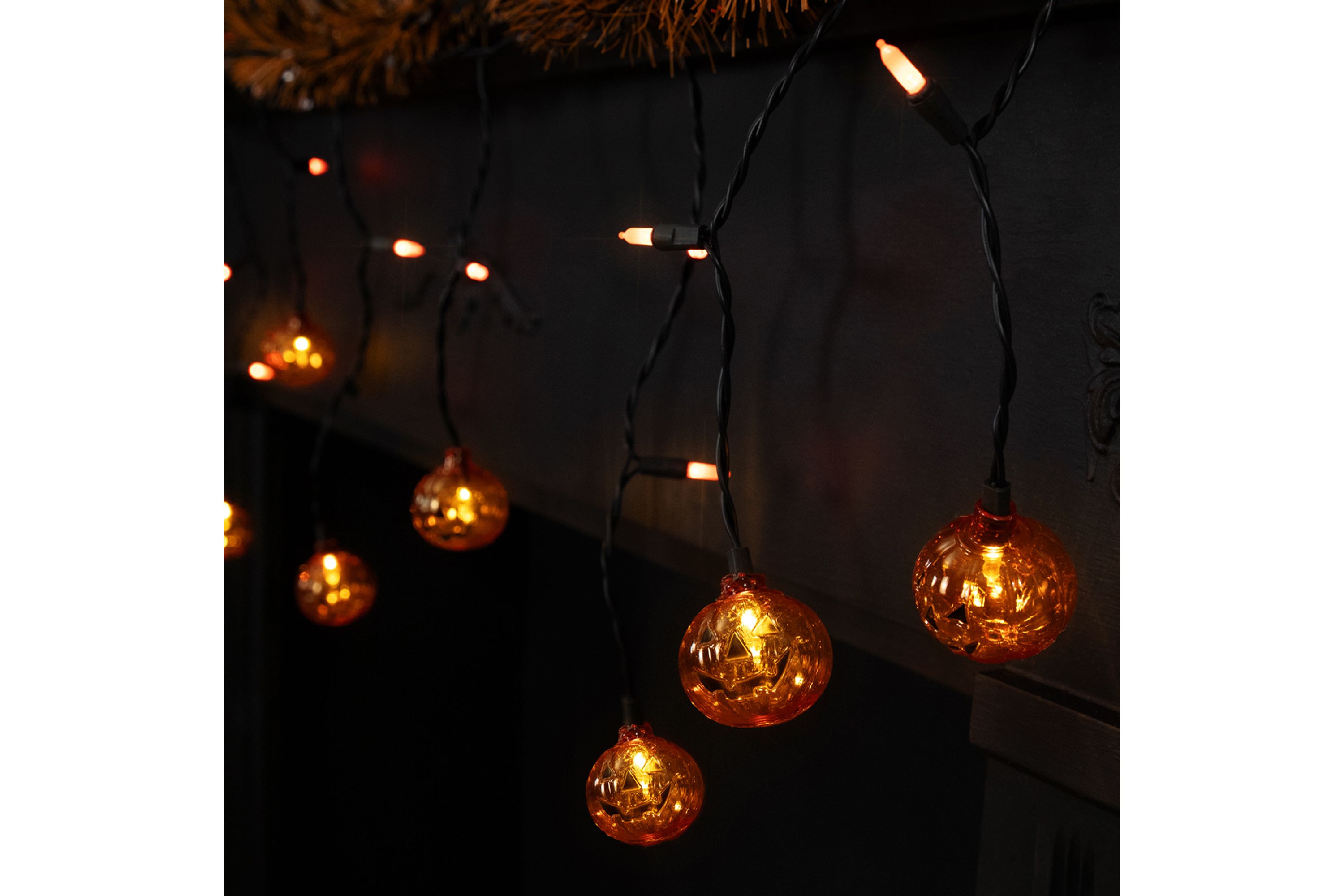 LED Lighted Pumpkin Halloween Curtain Icicle Lights - Orange - 5.25 Black Wire - 25ct