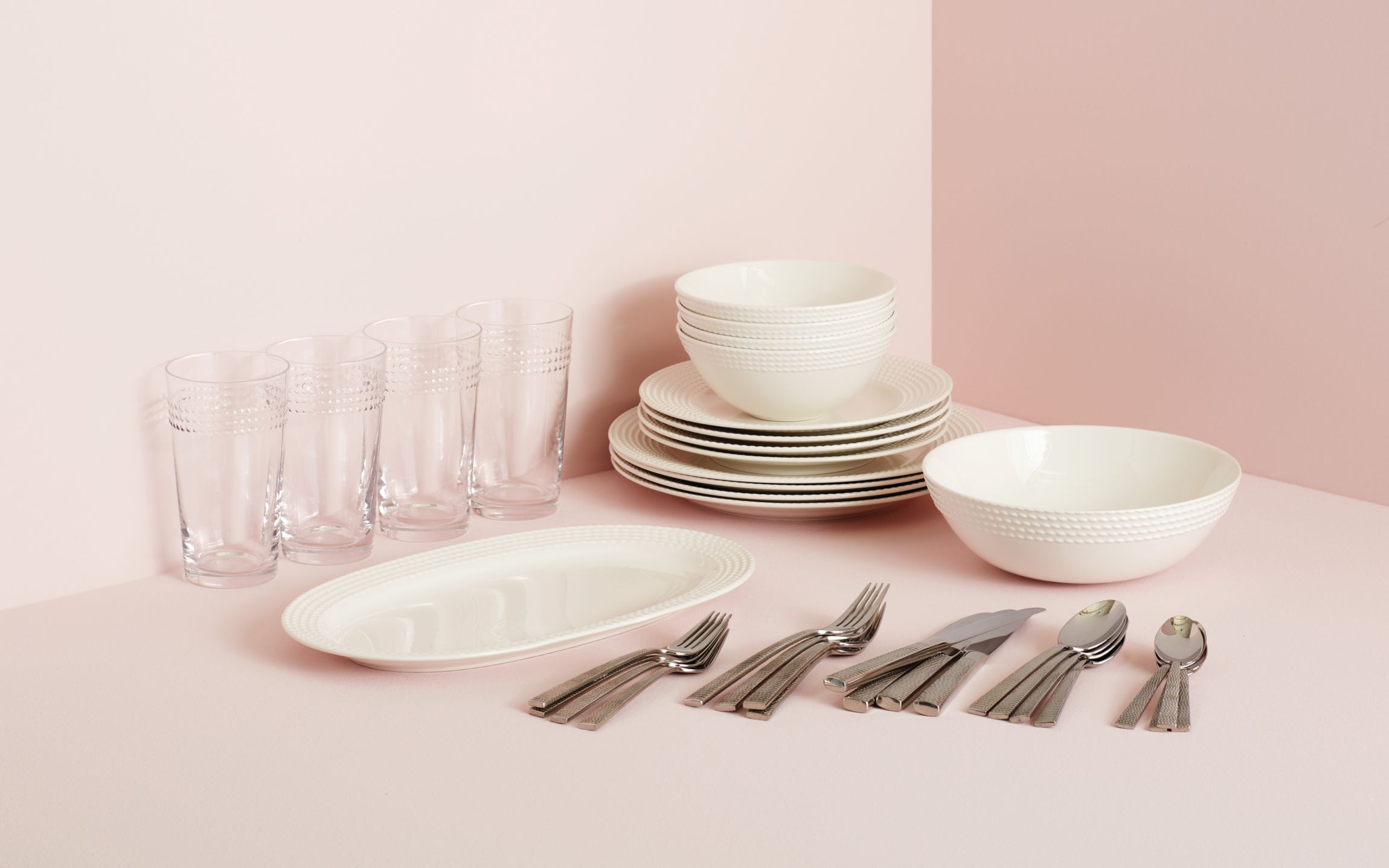 Wickford 38-Piece Set