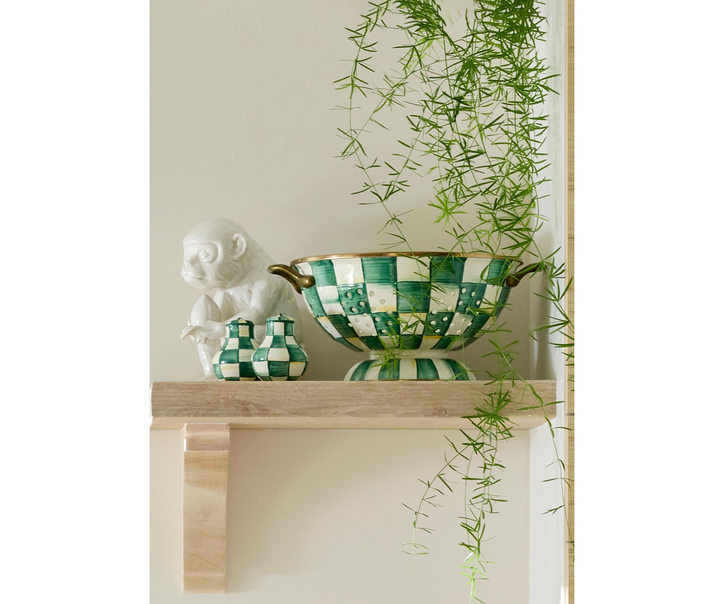 Salt & Pepper Shaker Set