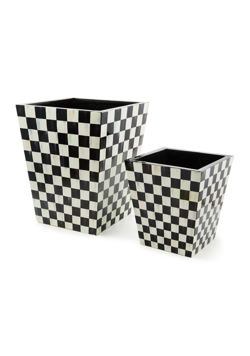 Courtly Check® 13" Planter