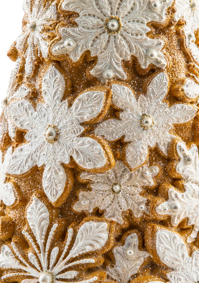 Gingerbread Snowflake Tree