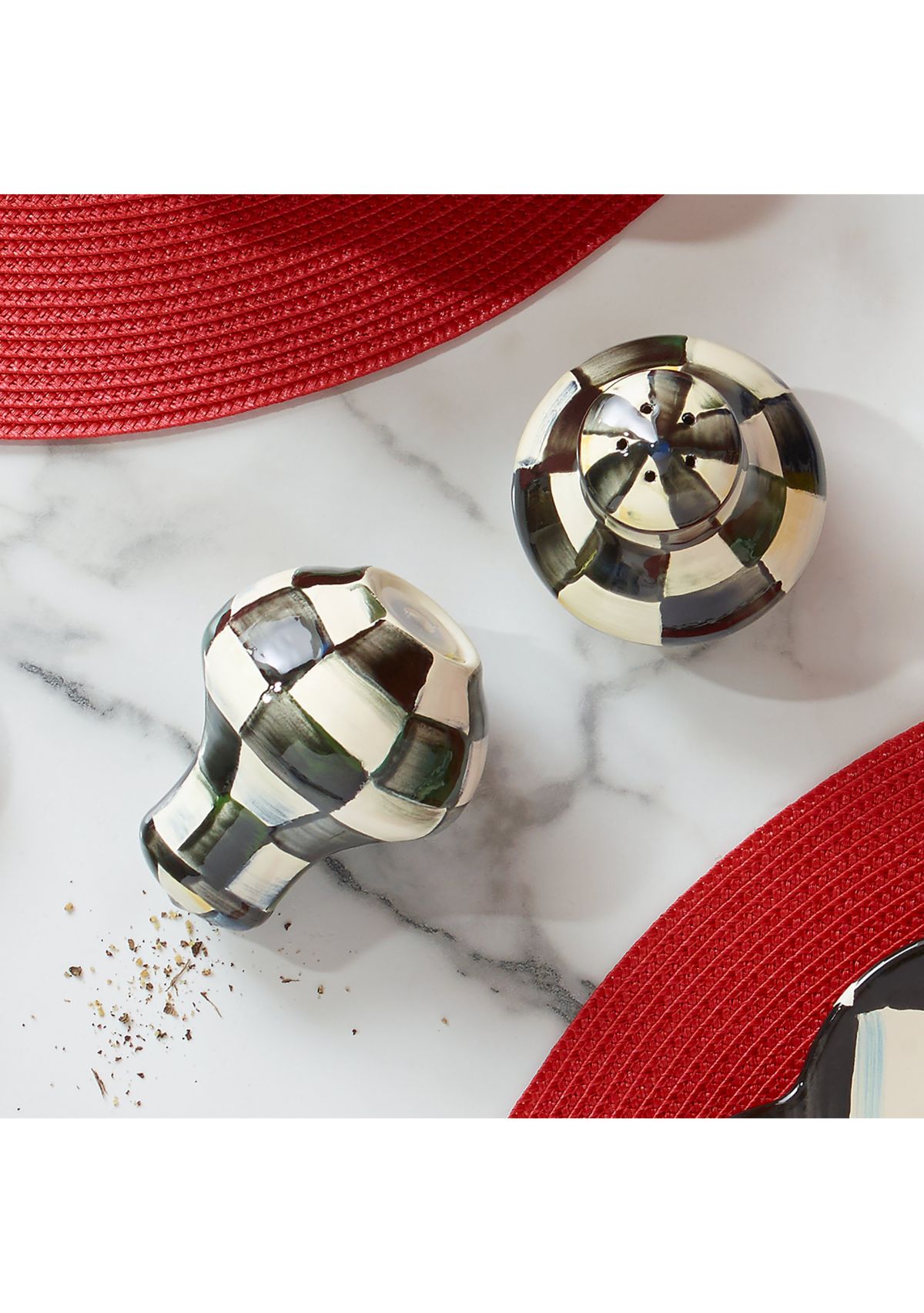Salt & Pepper Shaker Set