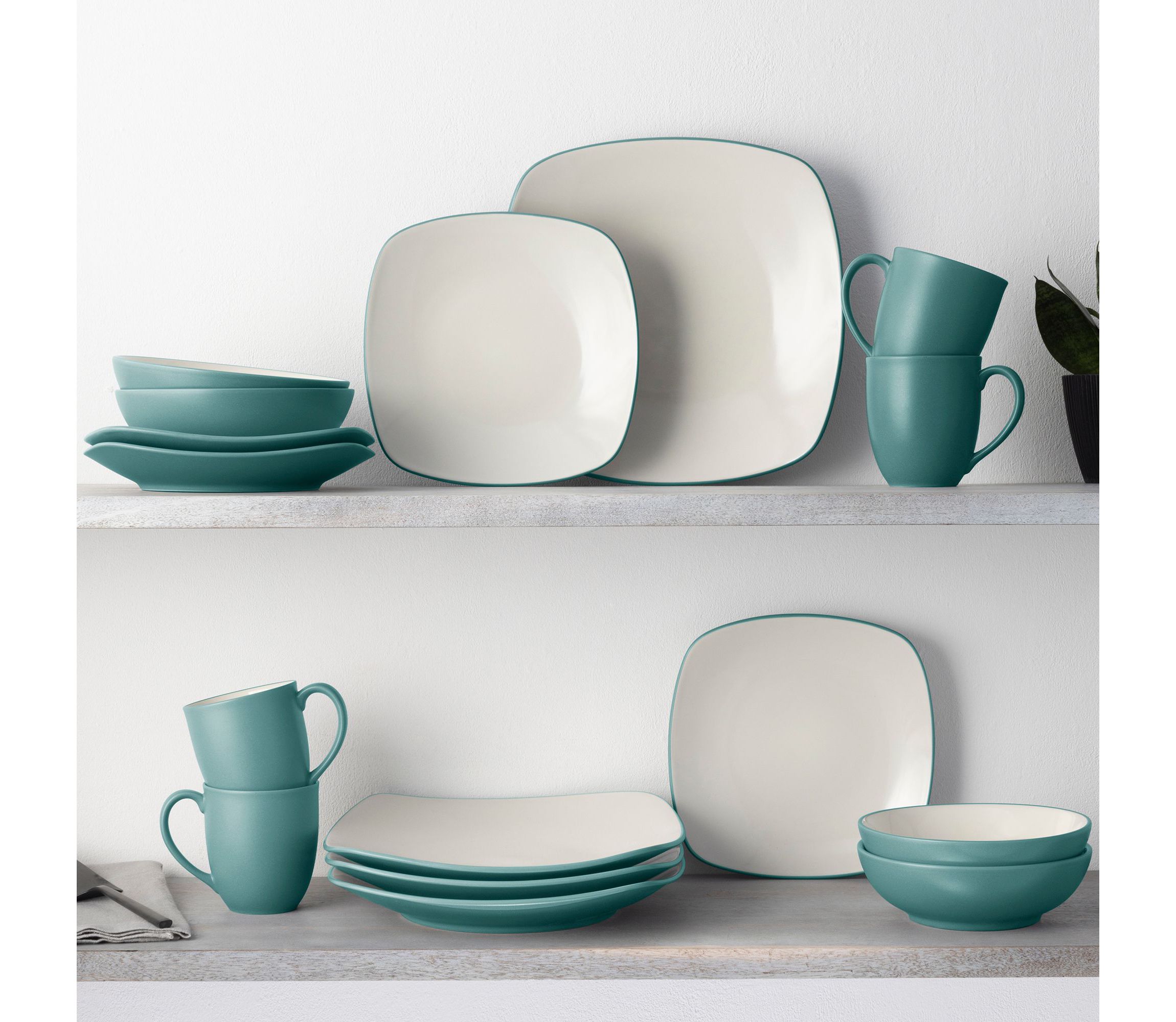 Colorwave 4-Piece Square Place Setting, Service for 1