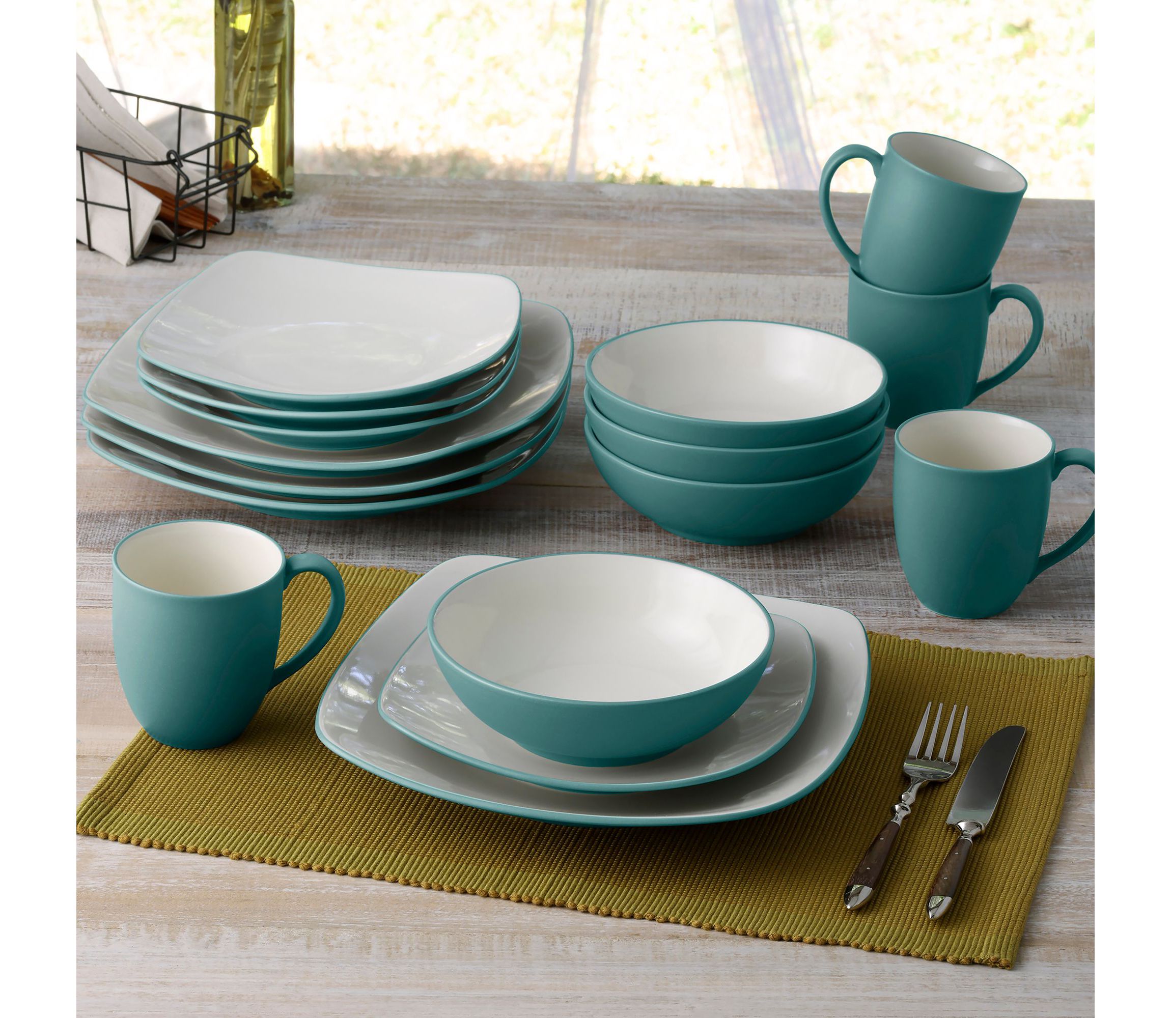 Colorwave 4-Piece Square Place Setting, Service for 1