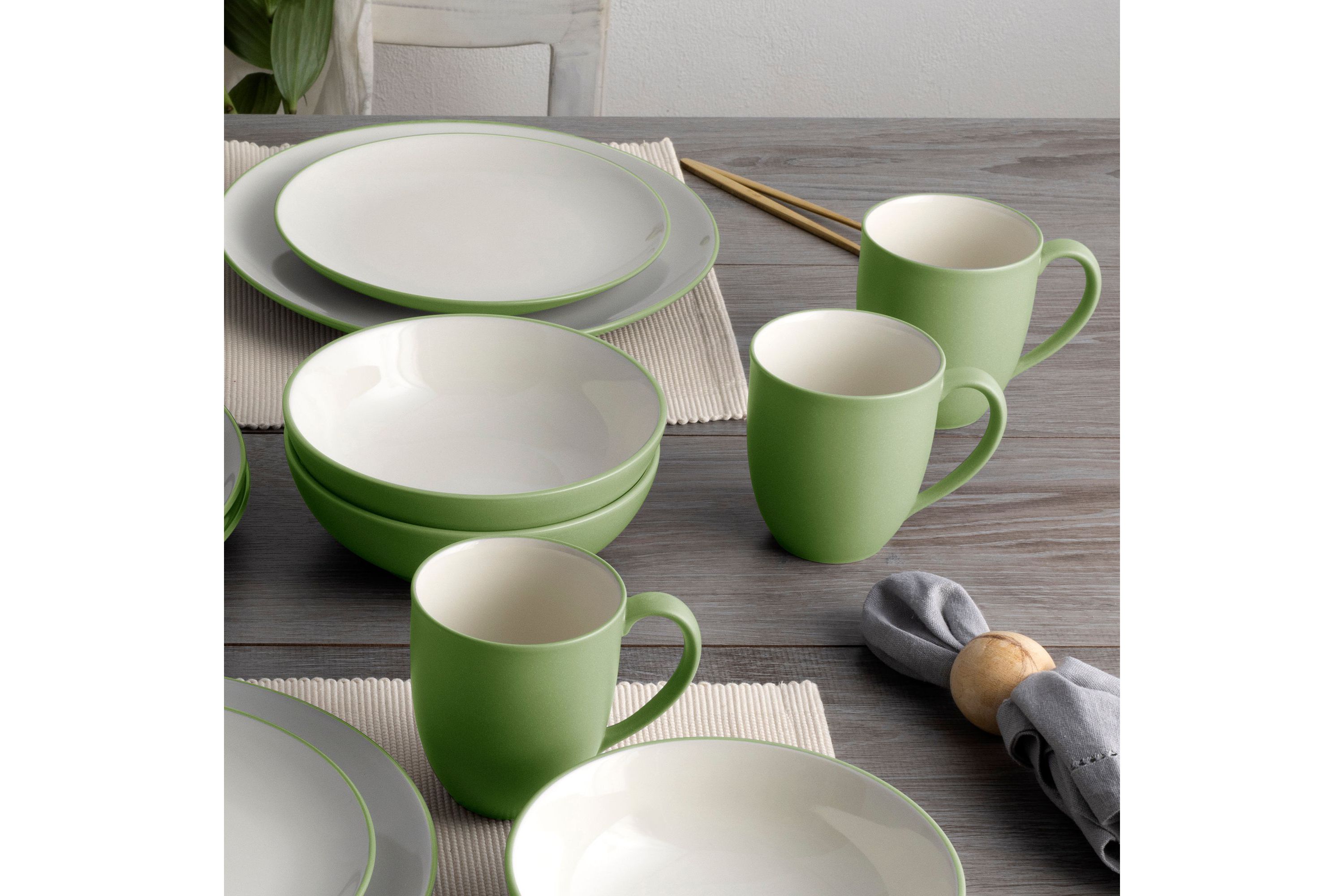 Colorwave 4-Piece Coupe Place Setting, Service for 1