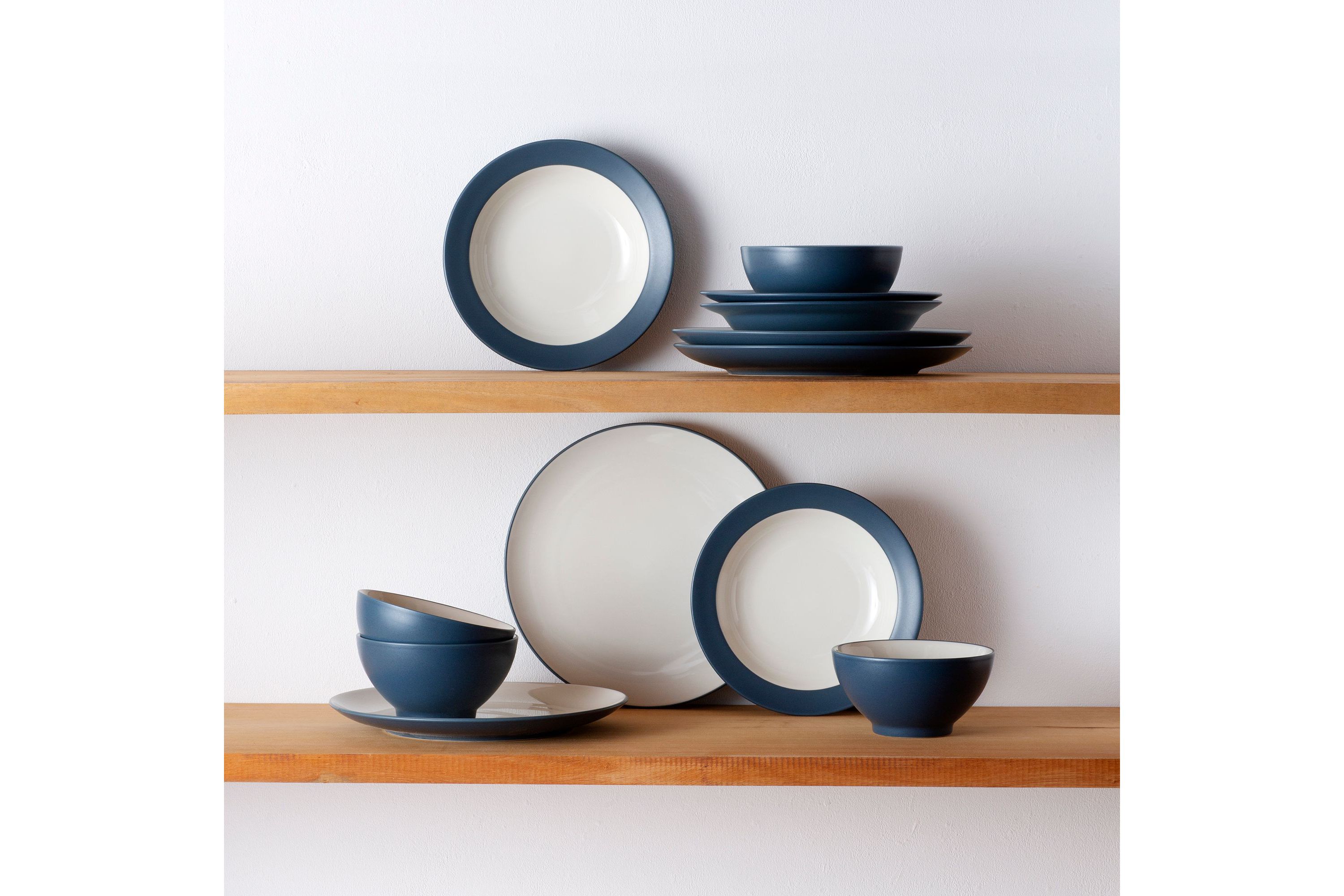 Colorwave 12 Piece Coupe Set, Service for 4