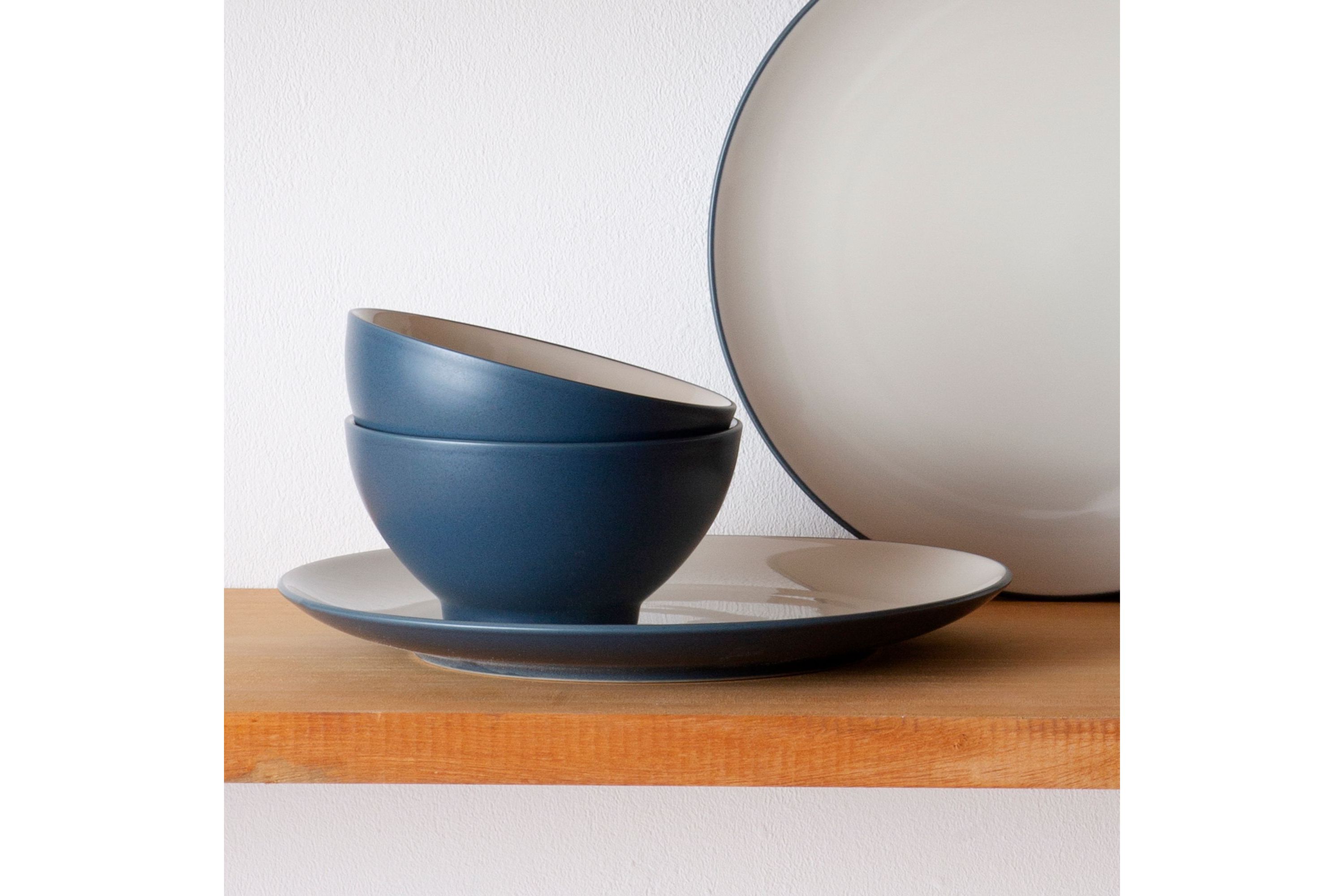 Colorwave 12 Piece Coupe Set, Service for 4