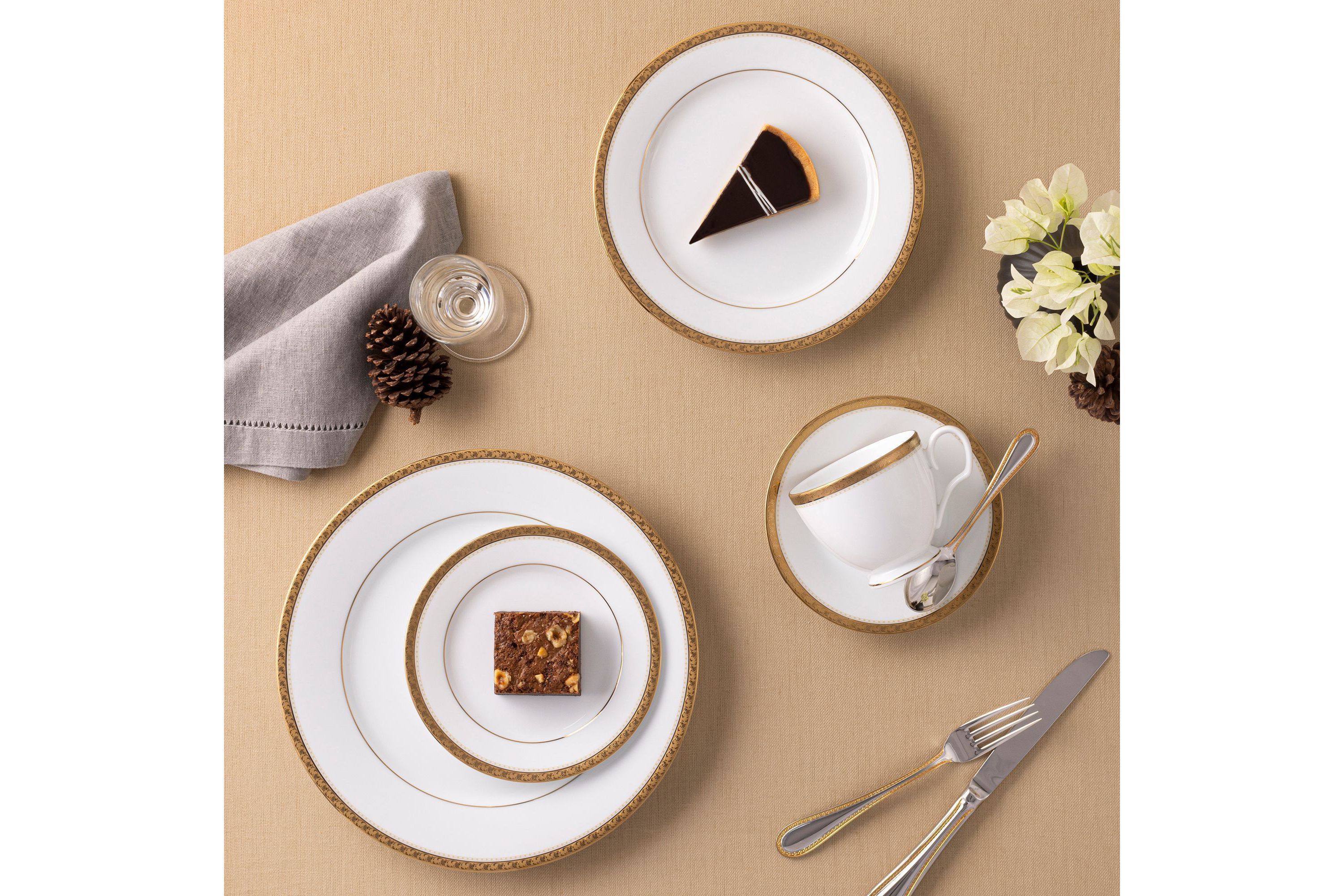 Charlotta Set Of 4 Salad Plates, 8-1/4"