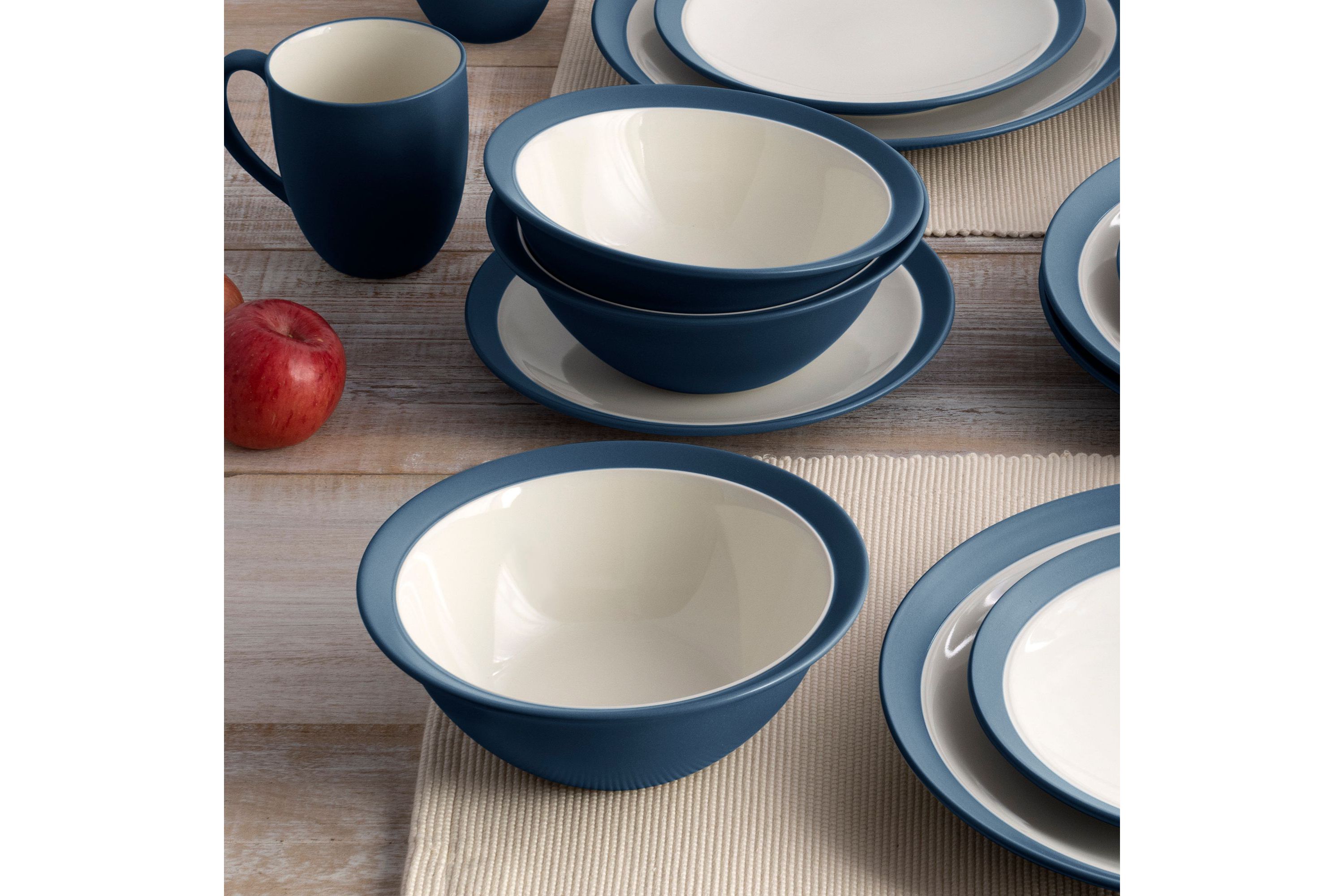 Colorwave Set Of 4 Curve Soup/Cereals, 7", 22 oz.