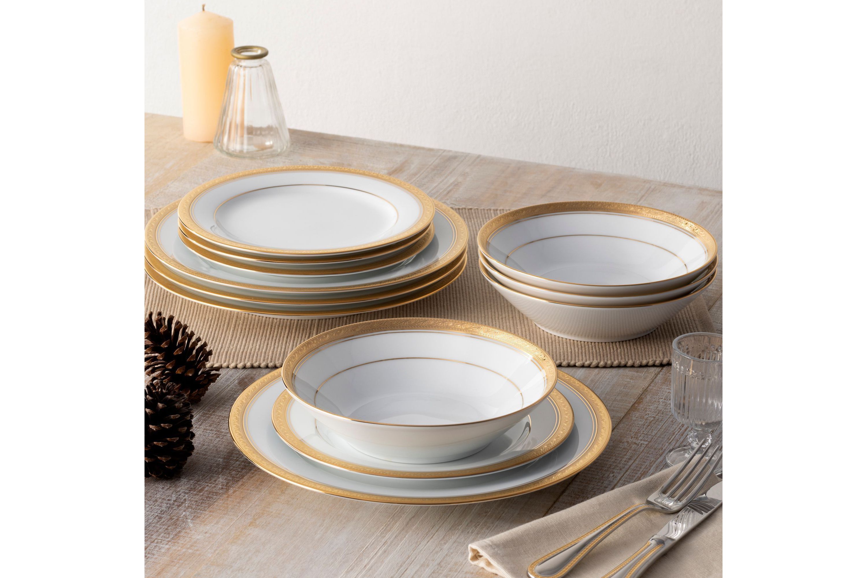 Crestwood Set Of 4 Salad Plates, 8-1/4"