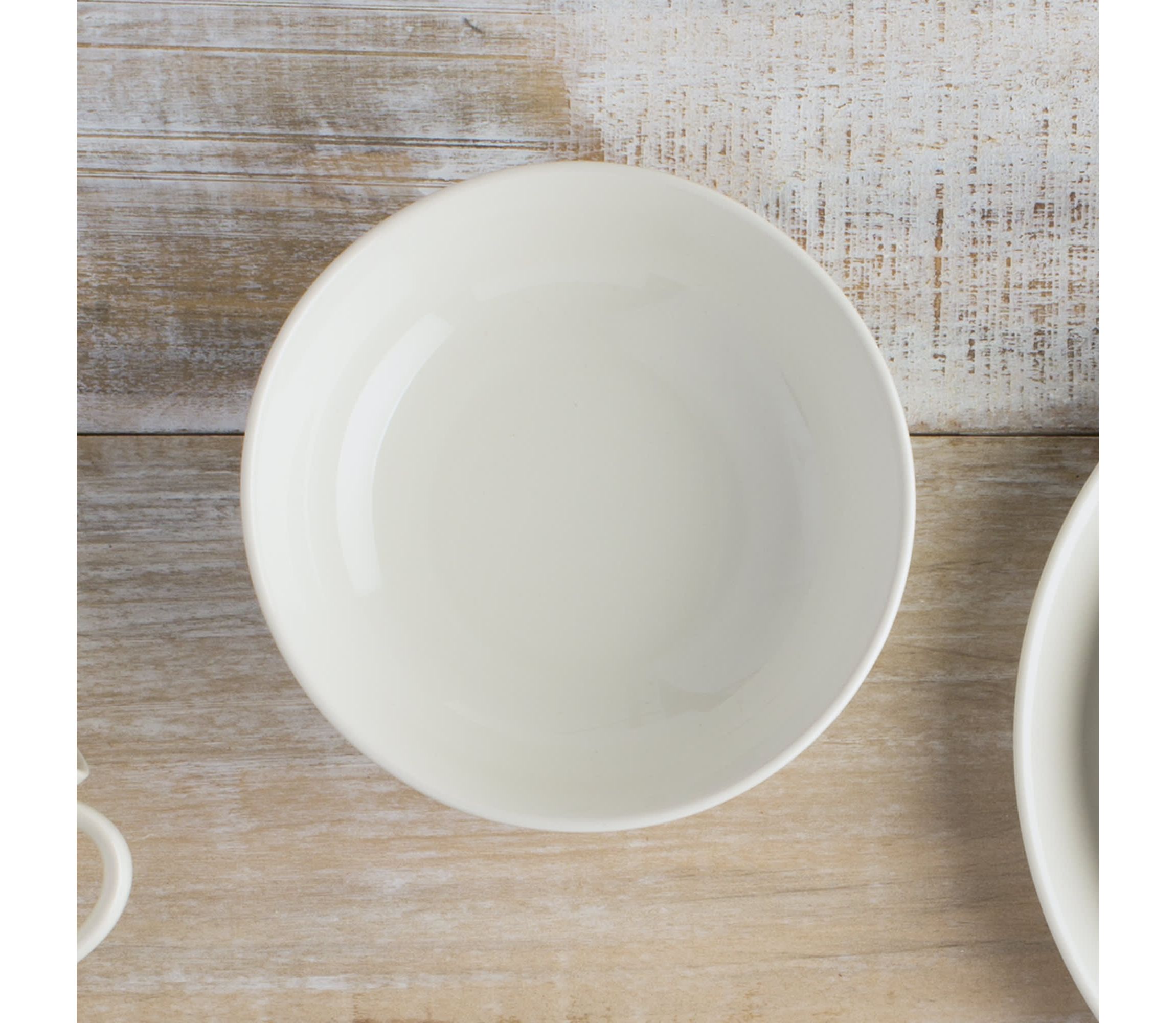 Colorwave 16-Piece Coupe Dinnerware Set, Service for 4