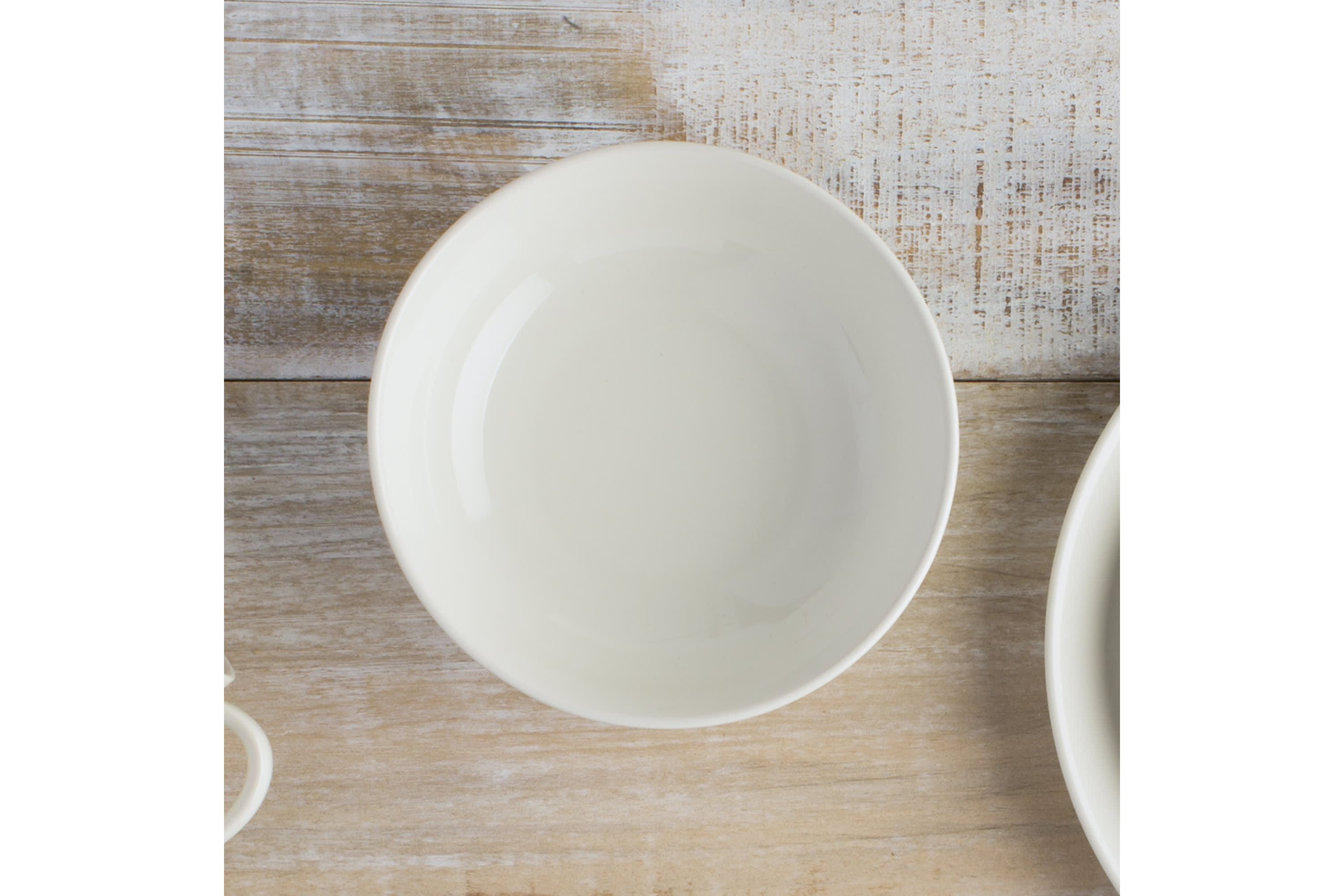 Colorwave 16-Piece Coupe Dinnerware Set, Service for 4
