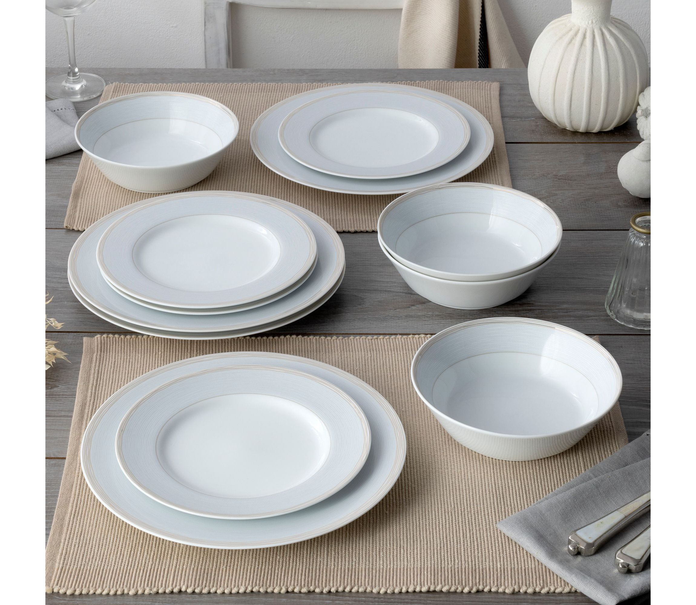 Linen Road 12-Piece Dinnerware Set, Service for 4