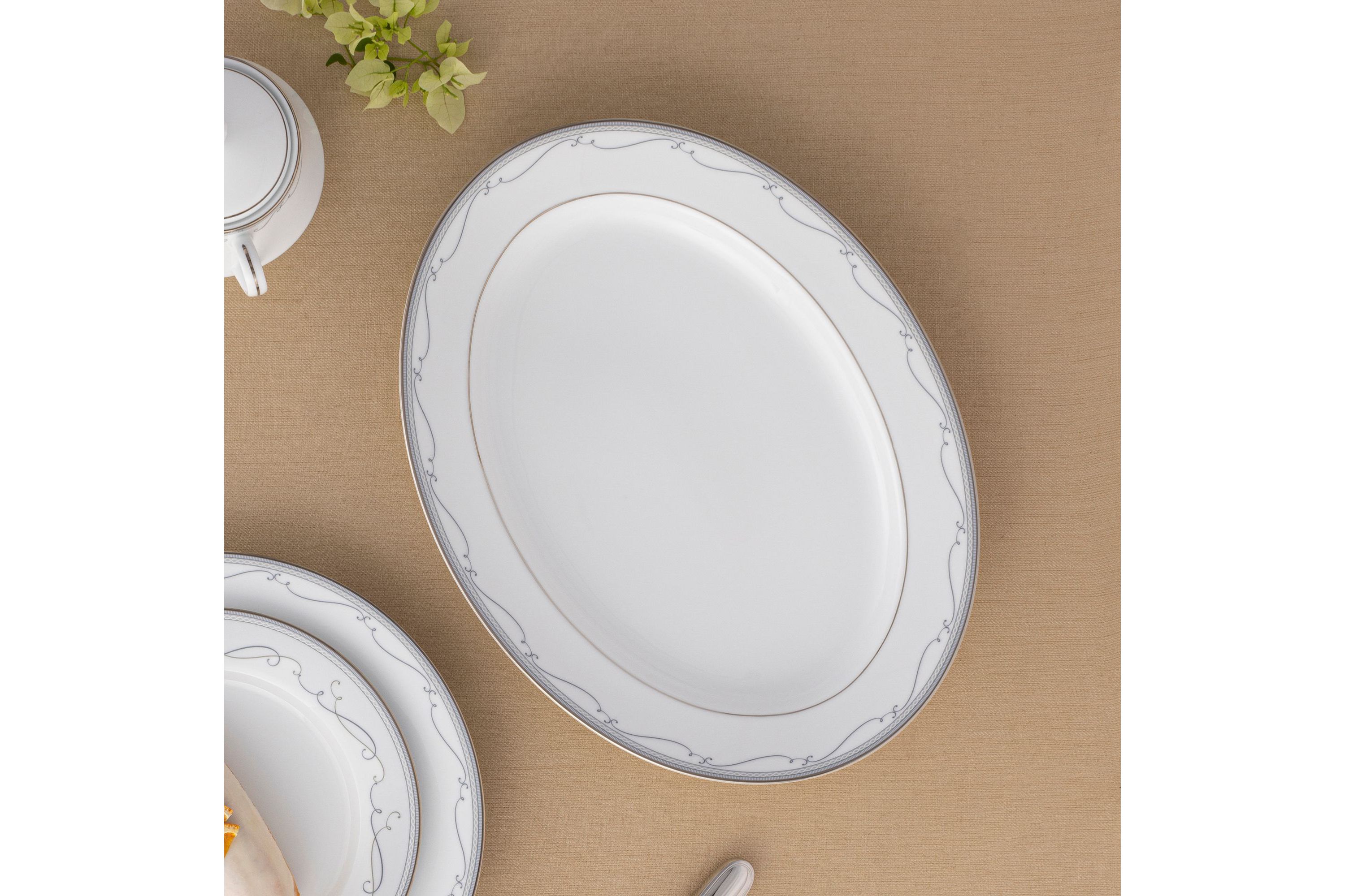 Satin Flourish Oval Platter, 16"