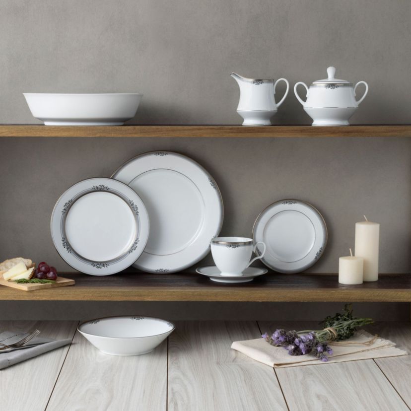 Laurelvale Oval Platter, 14"
