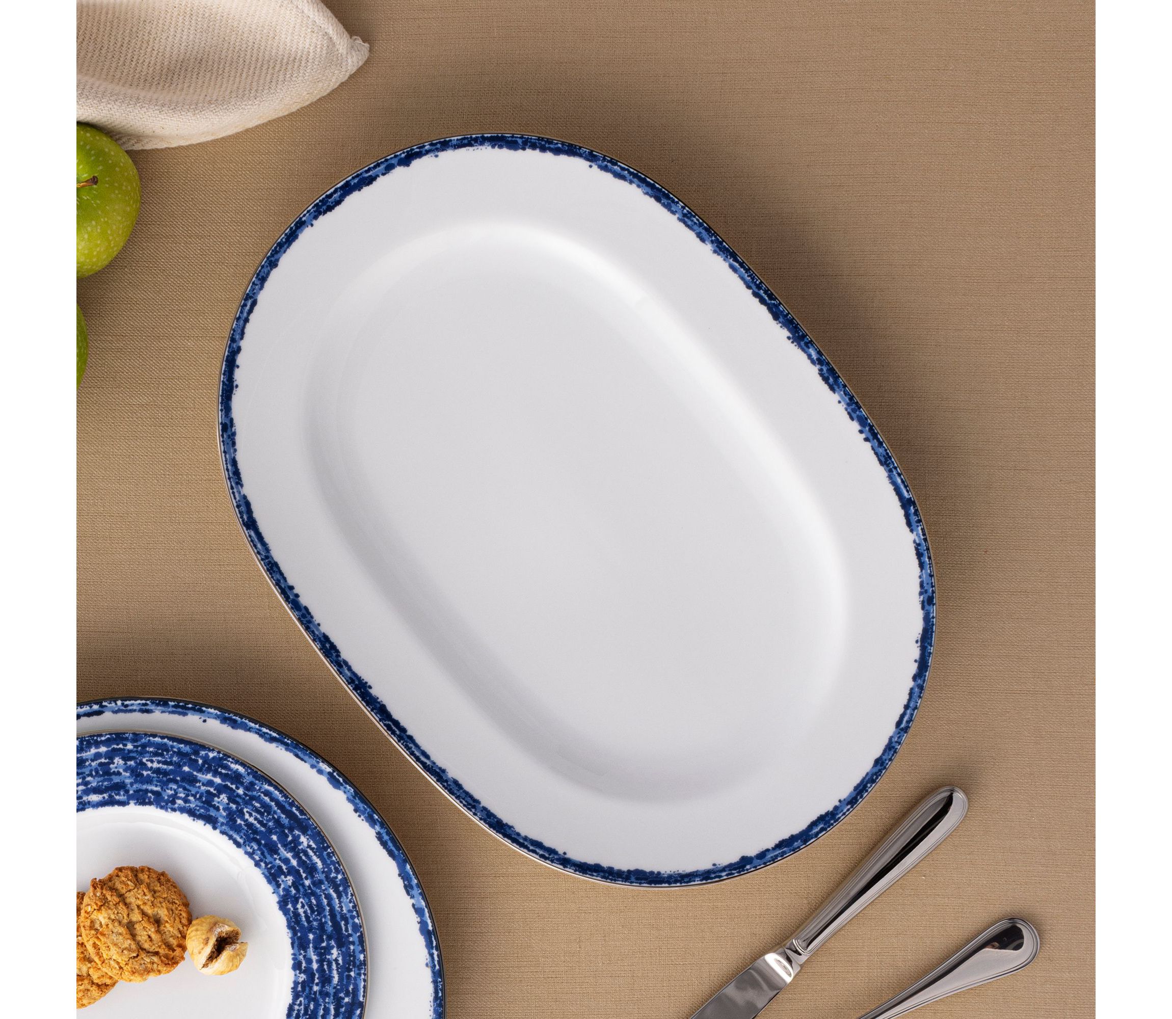Rill Oval Platter, 16"