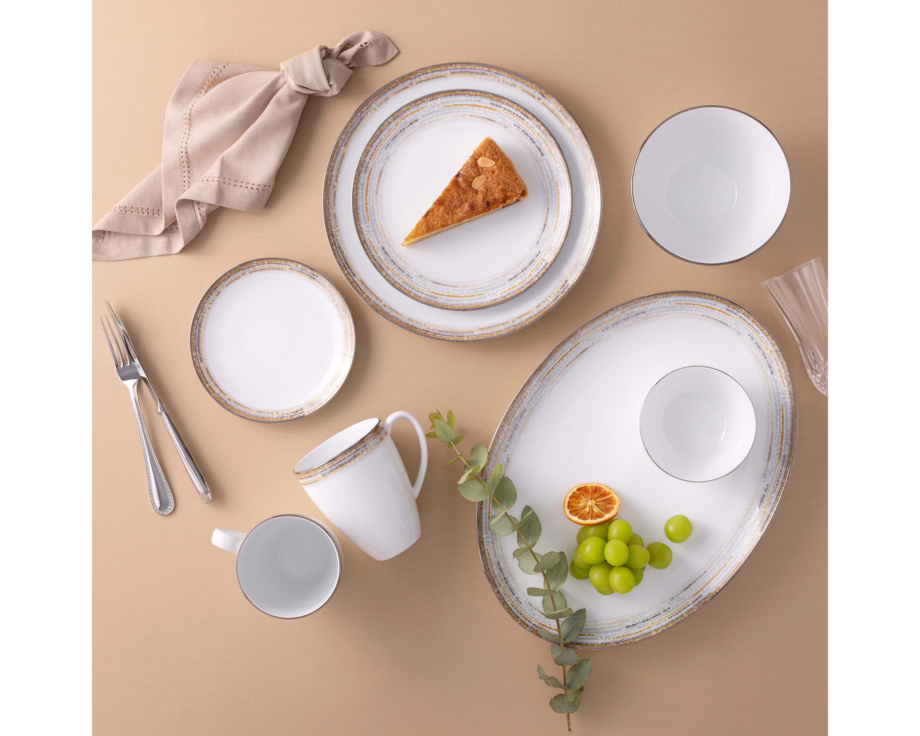 Raylan Oval Platter, 14"