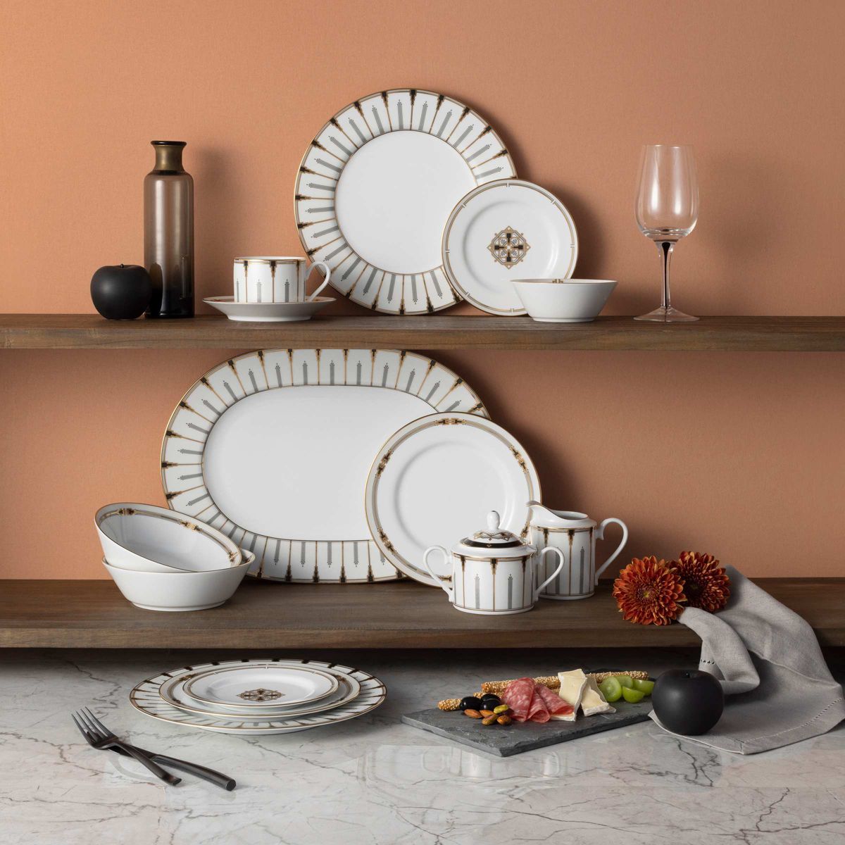 Empire Gold Set Of 4 Dinner Plates, 10.50"