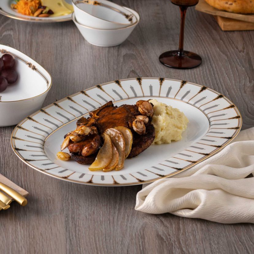 Empire Gold Collection Oval Platter, 16"