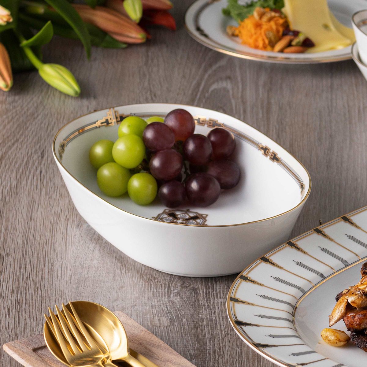 Empire Gold Oval Vegetable Bowl, 9-3/4", 46 oz.