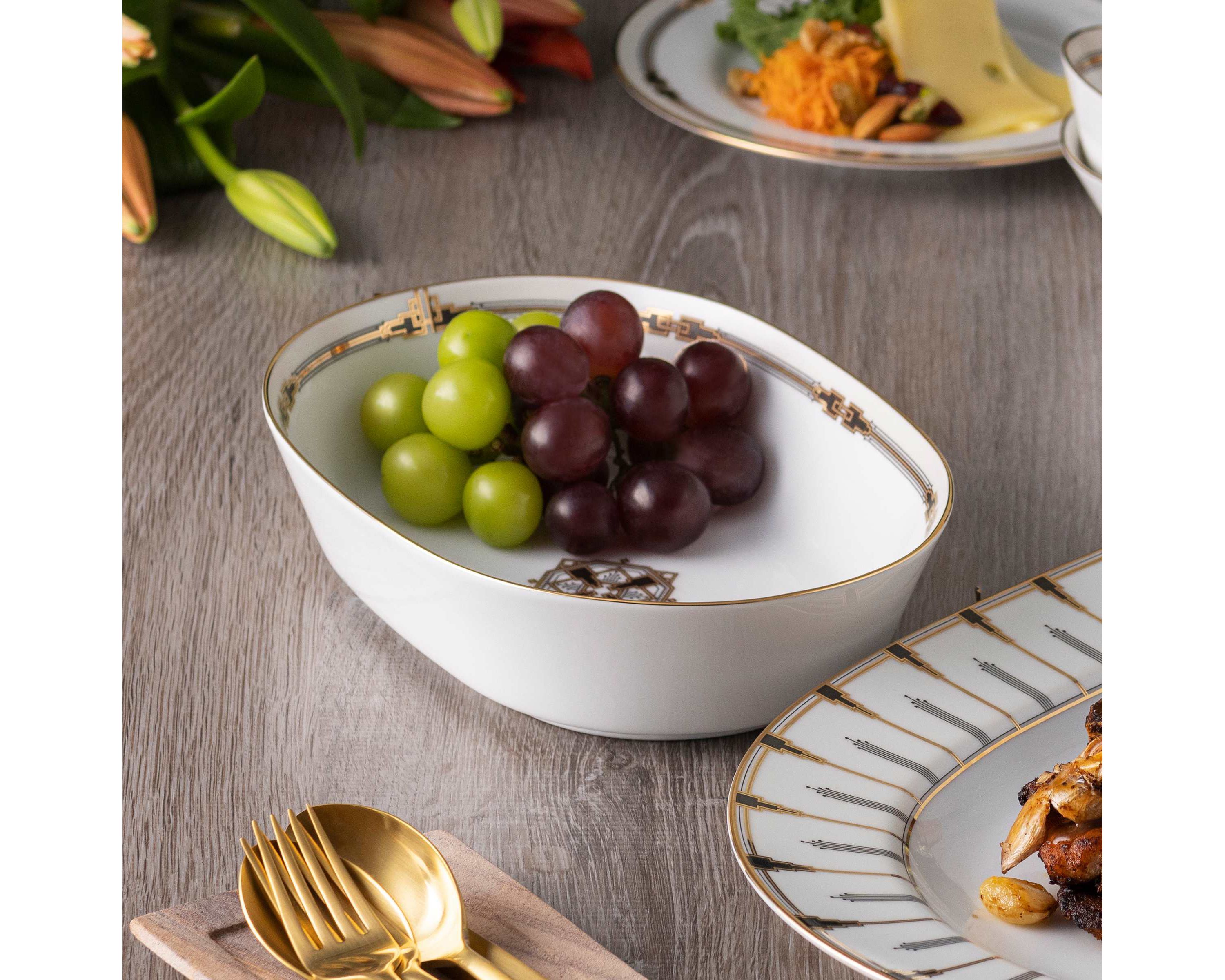 Empire Gold Oval Vegetable Bowl, 9-3/4", 46 oz.