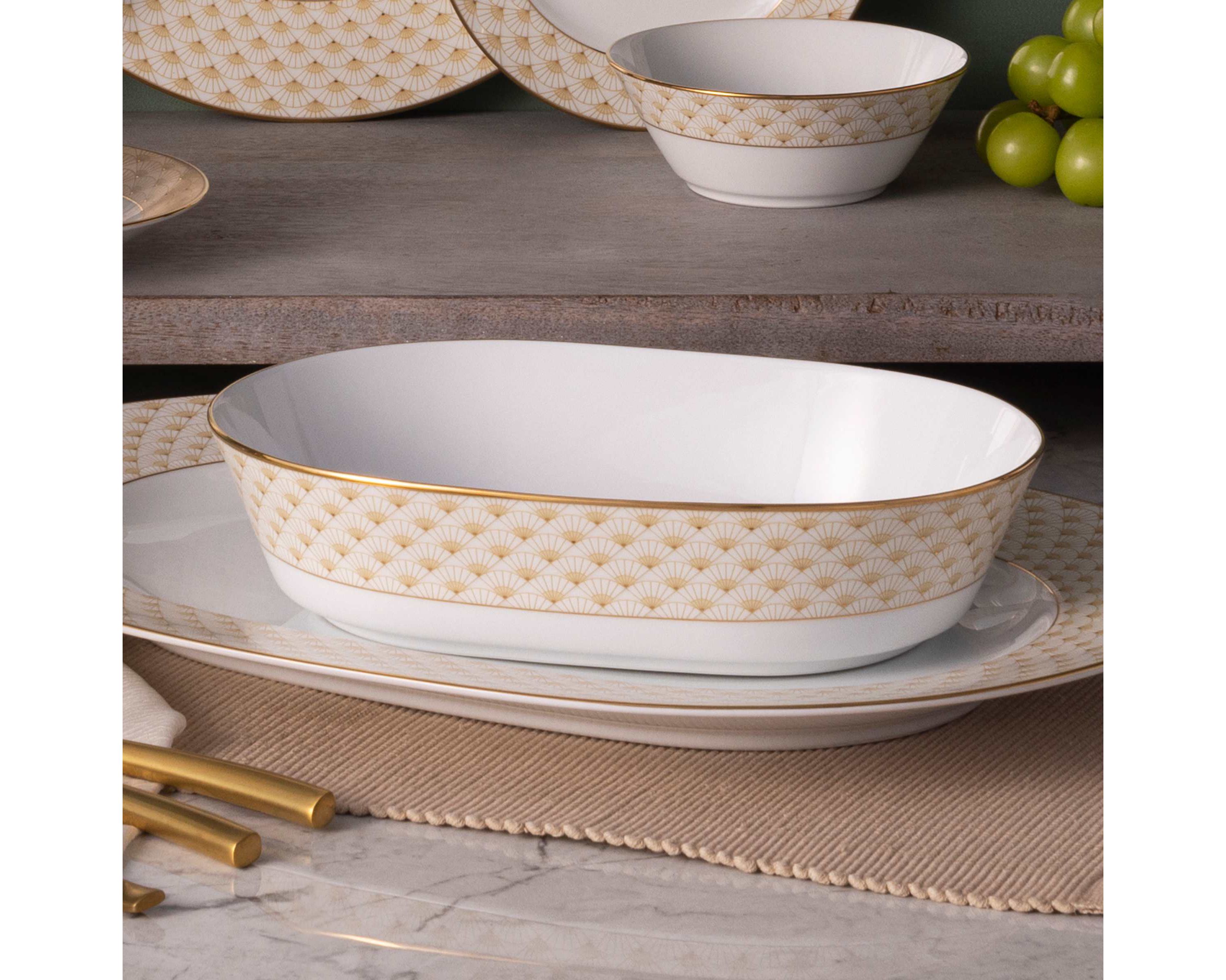 Trocadero Gold Oval Vegetable Bowl, 9.75", 46 oz.