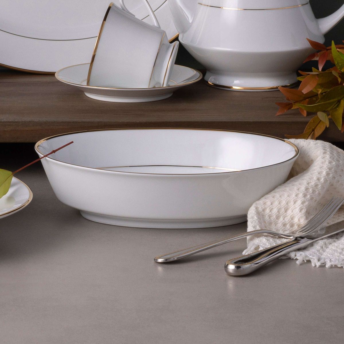 Heritage Oval Vegetable Bowl, 9.75", 32 oz.