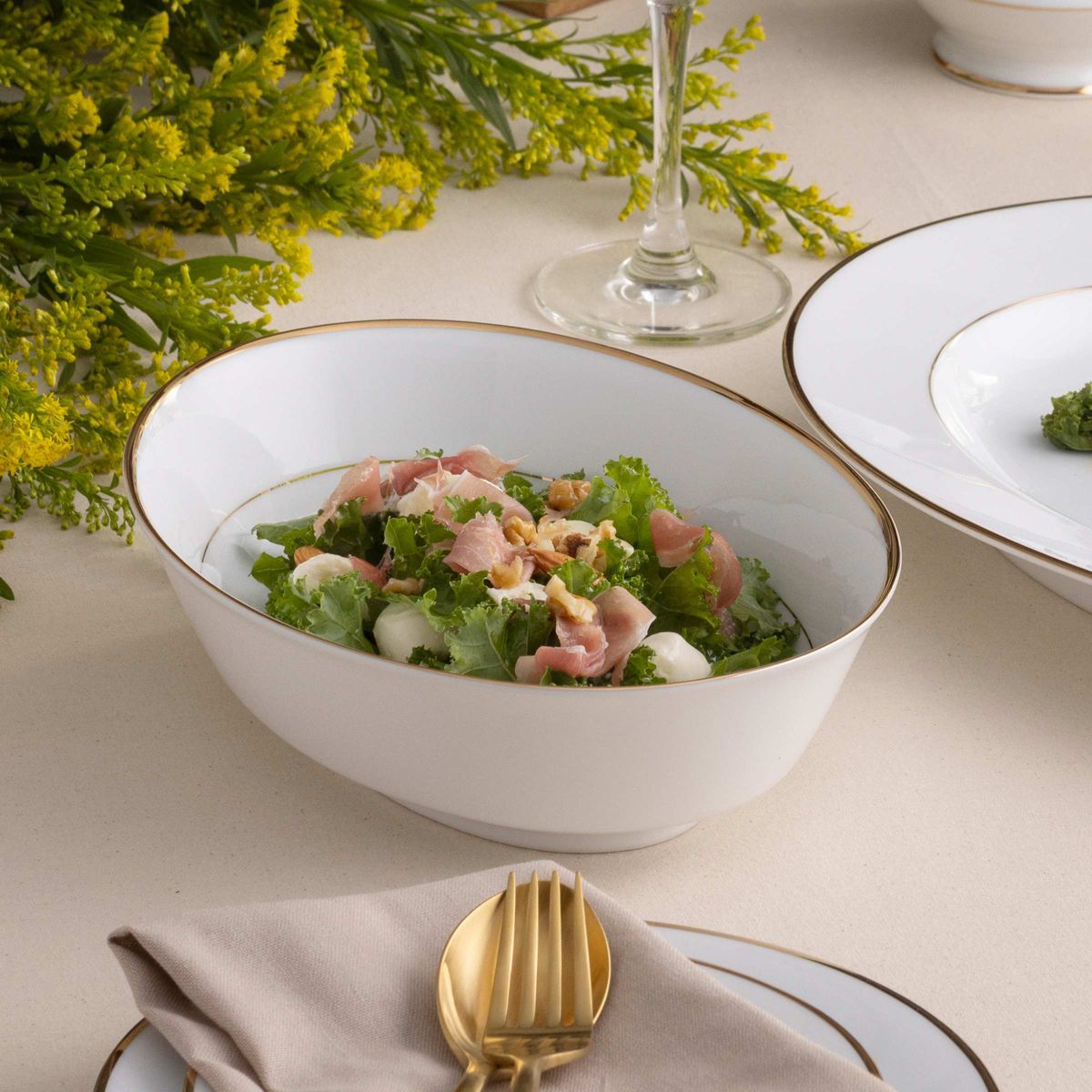 Heritage Oval Vegetable Bowl, 9.75", 32 oz.