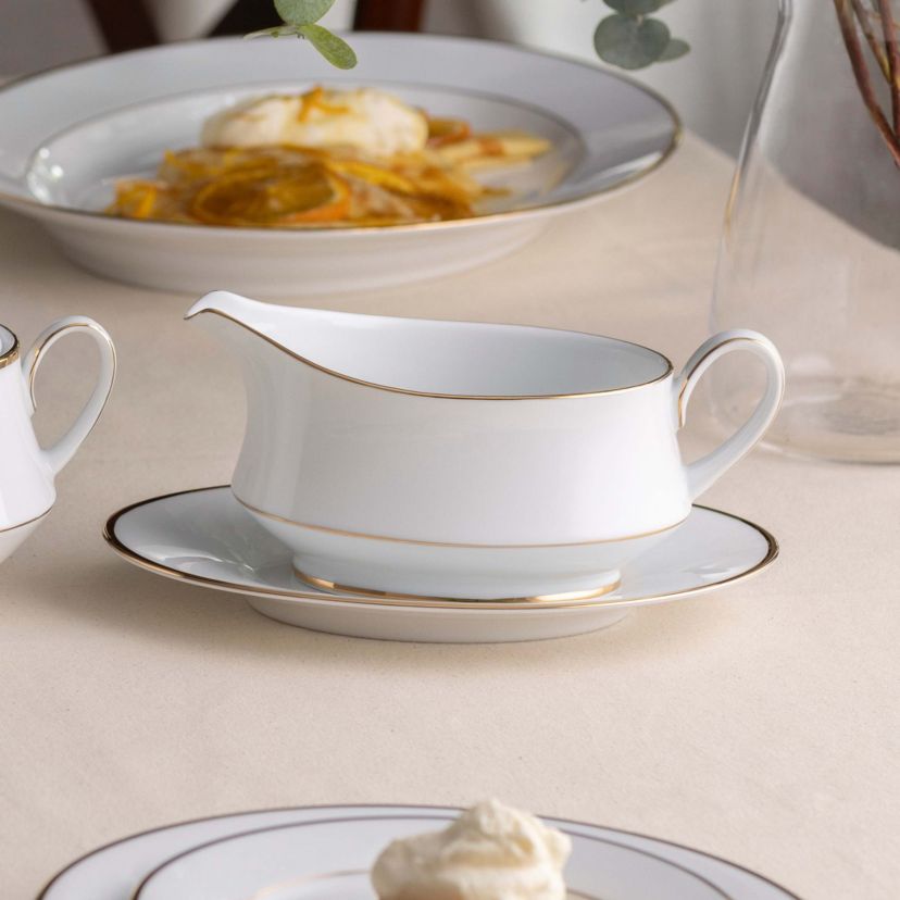 Heritage Gravy Boat with Tray (2-pieces), 13 oz.