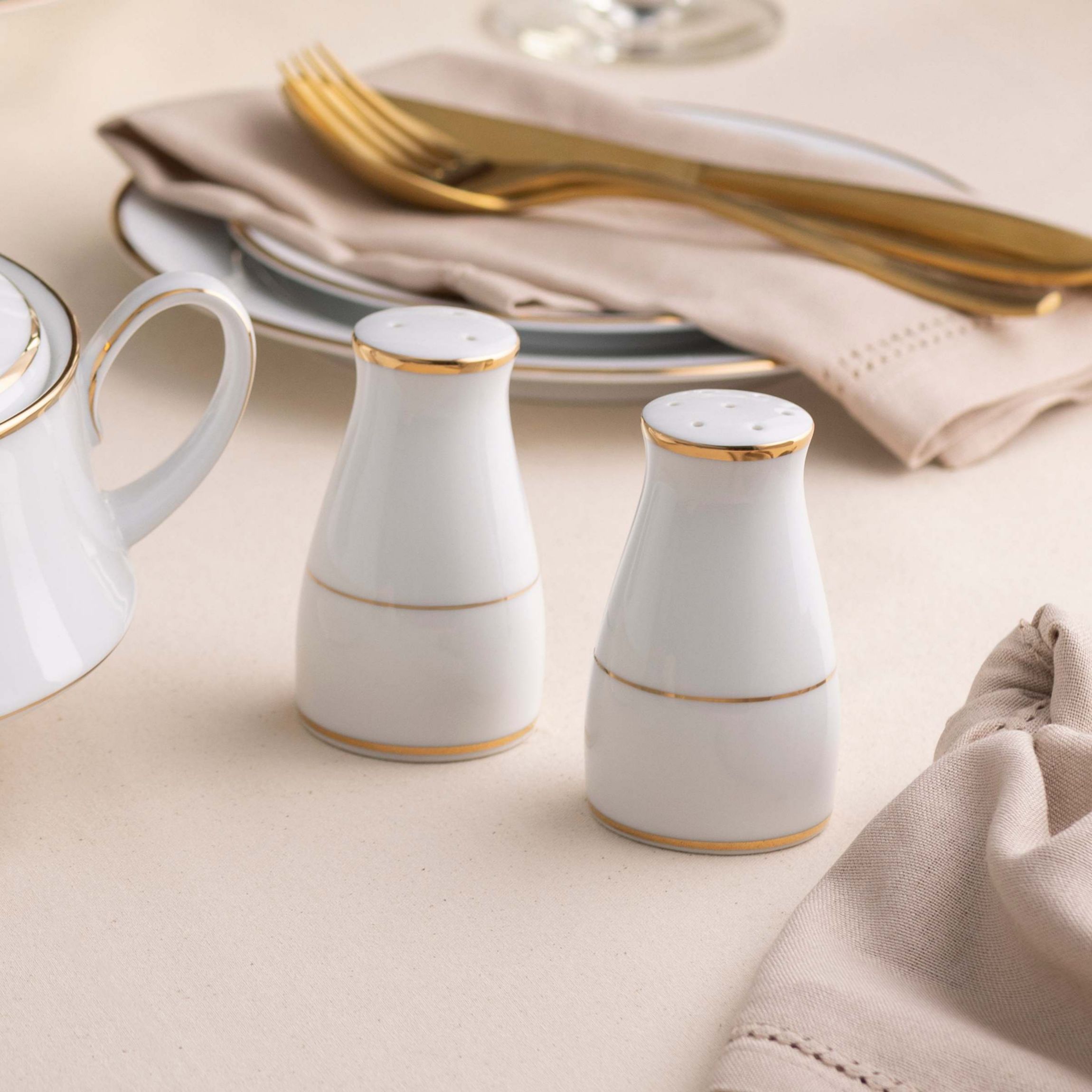 Heritage Salt & Pepper Shakers
