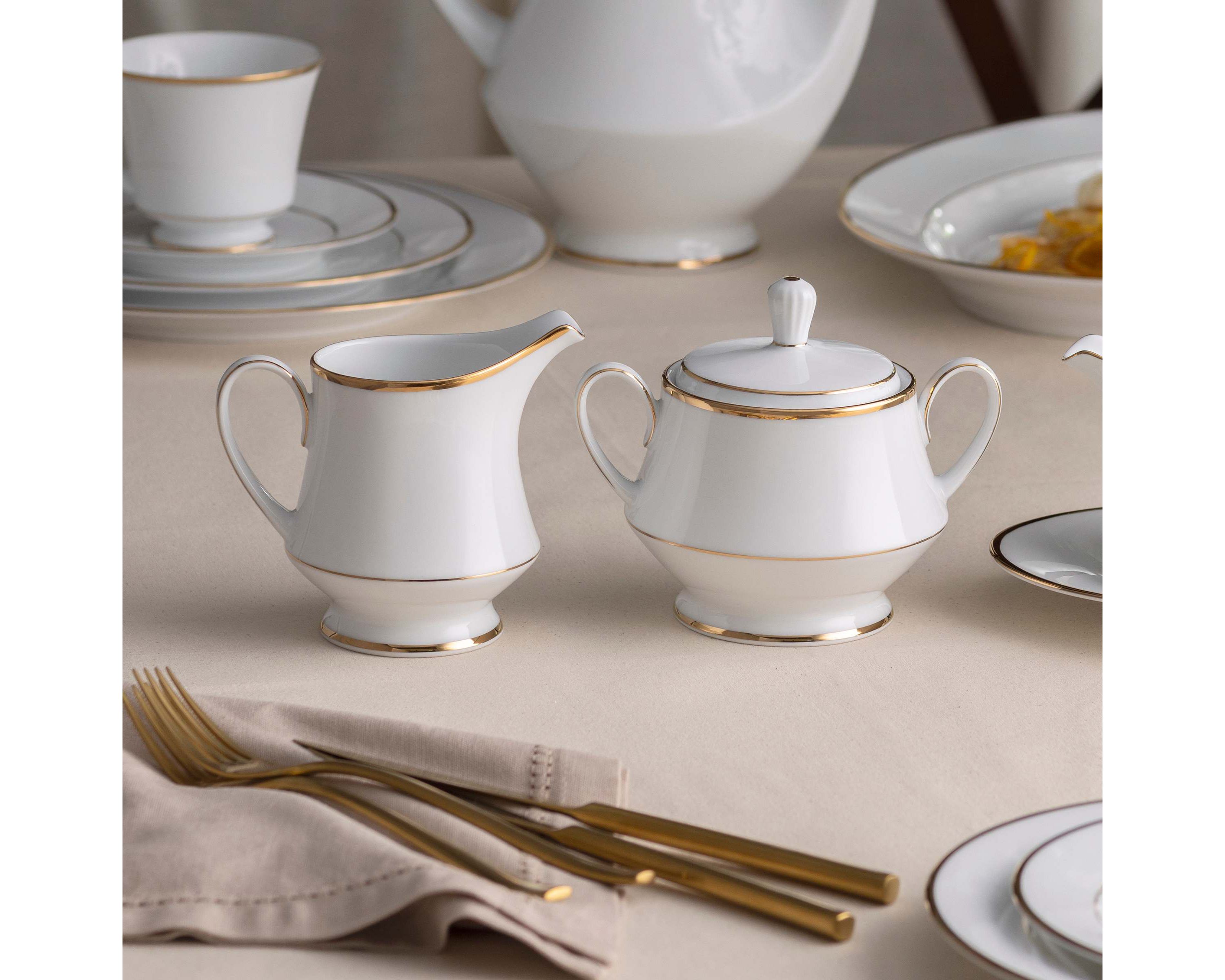 Heritage Sugar and Creamer Set