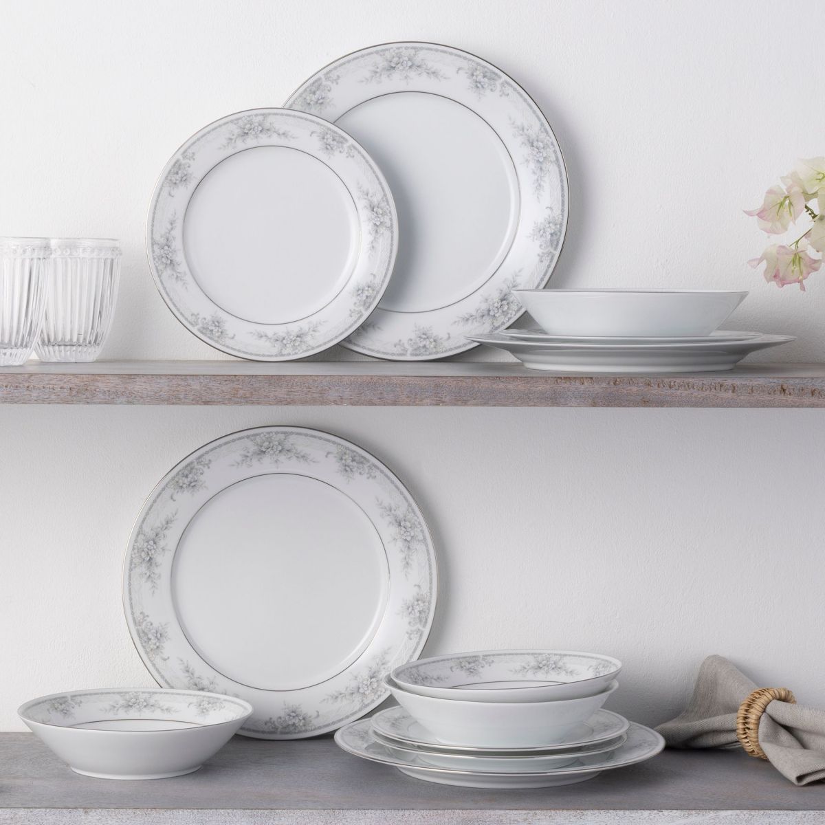 Sweet Leilani 12-Piece Dinnerware Set, Service for 4