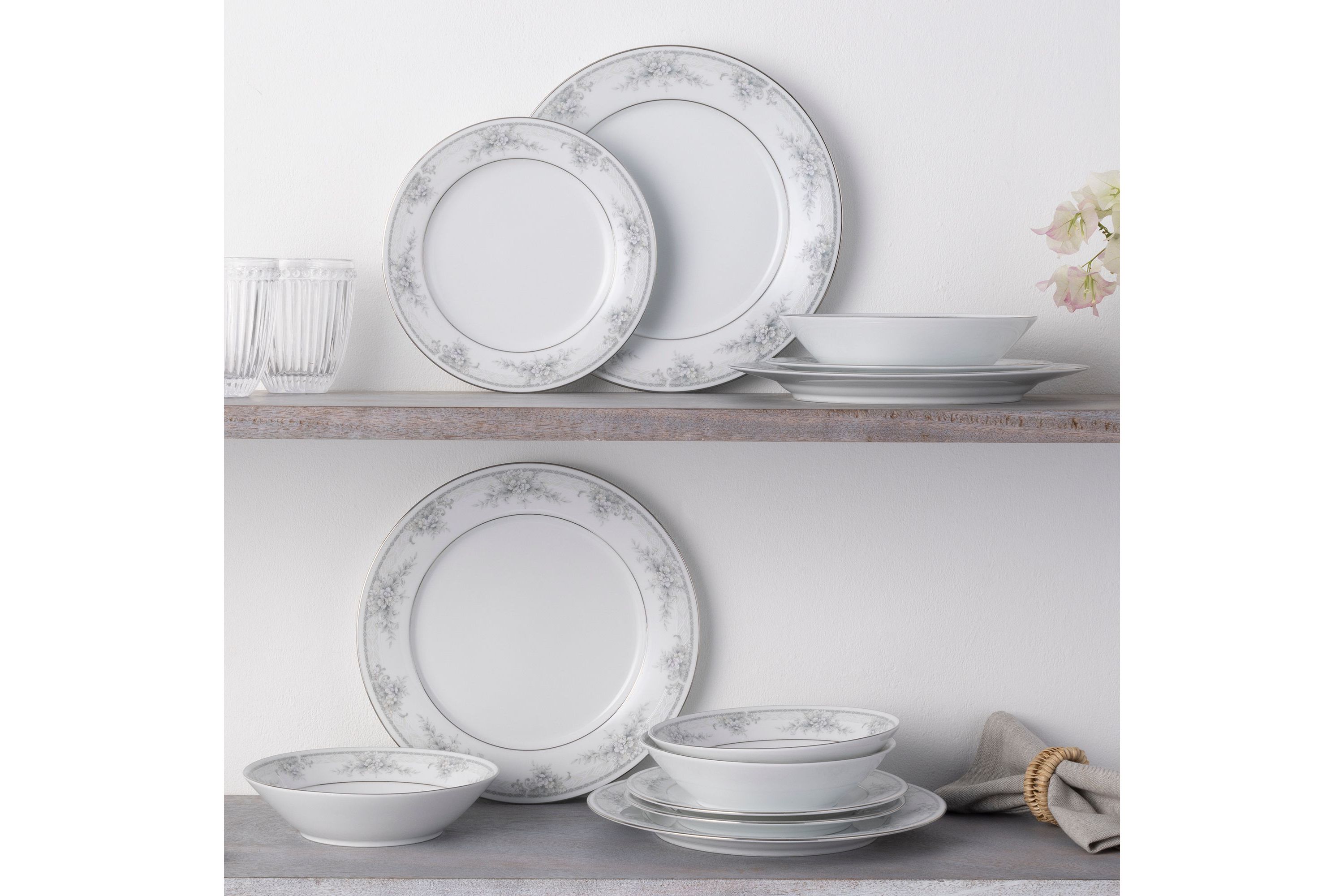 Sweet Leilani 12-Piece Dinnerware Set, Service for 4