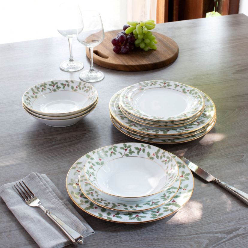 Holly & Berry Gold 12-Piece Dinnerware Set, Service for 4
