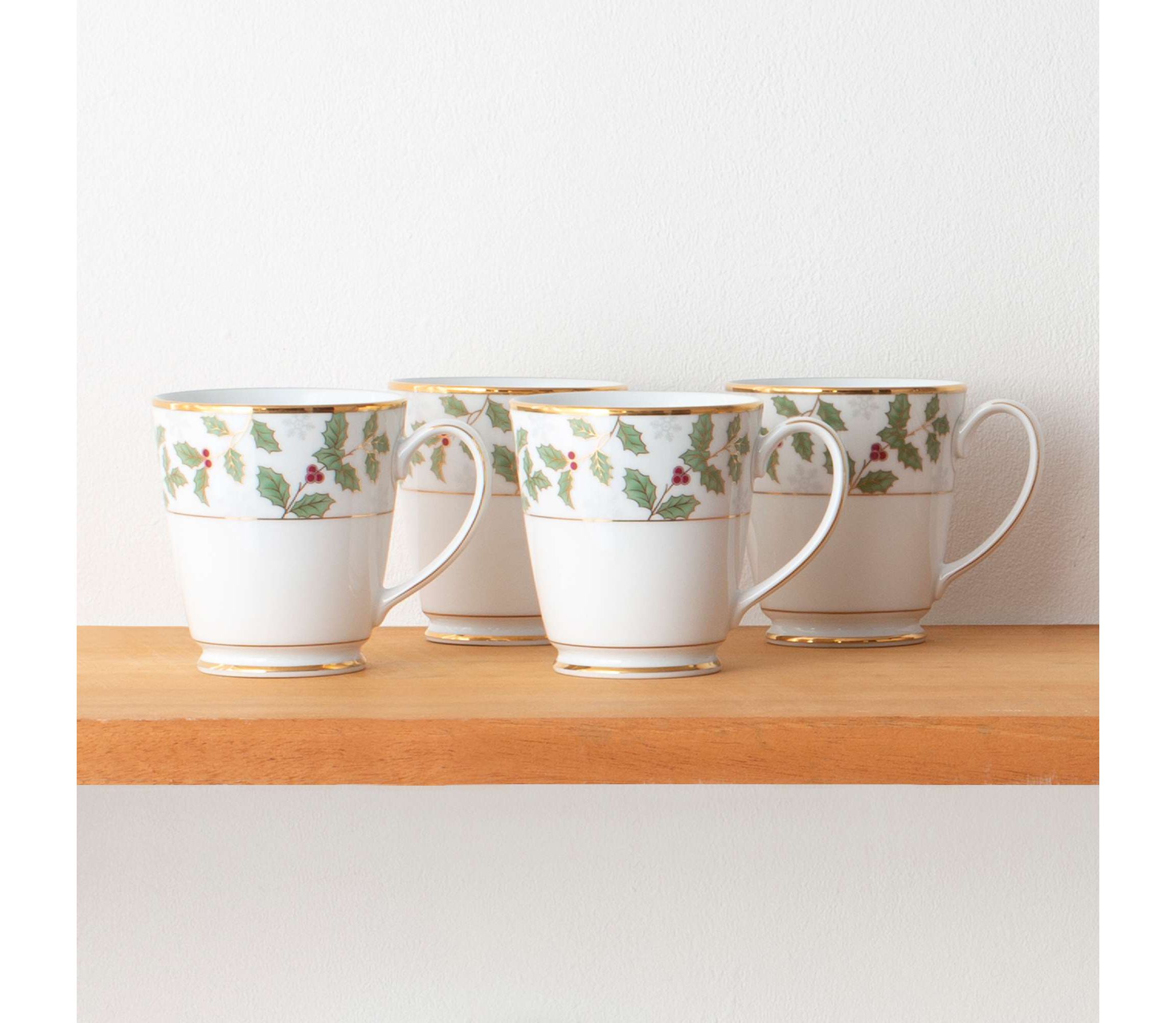Holly & Berry Gold Set Of 4 Mugs, 12 oz.