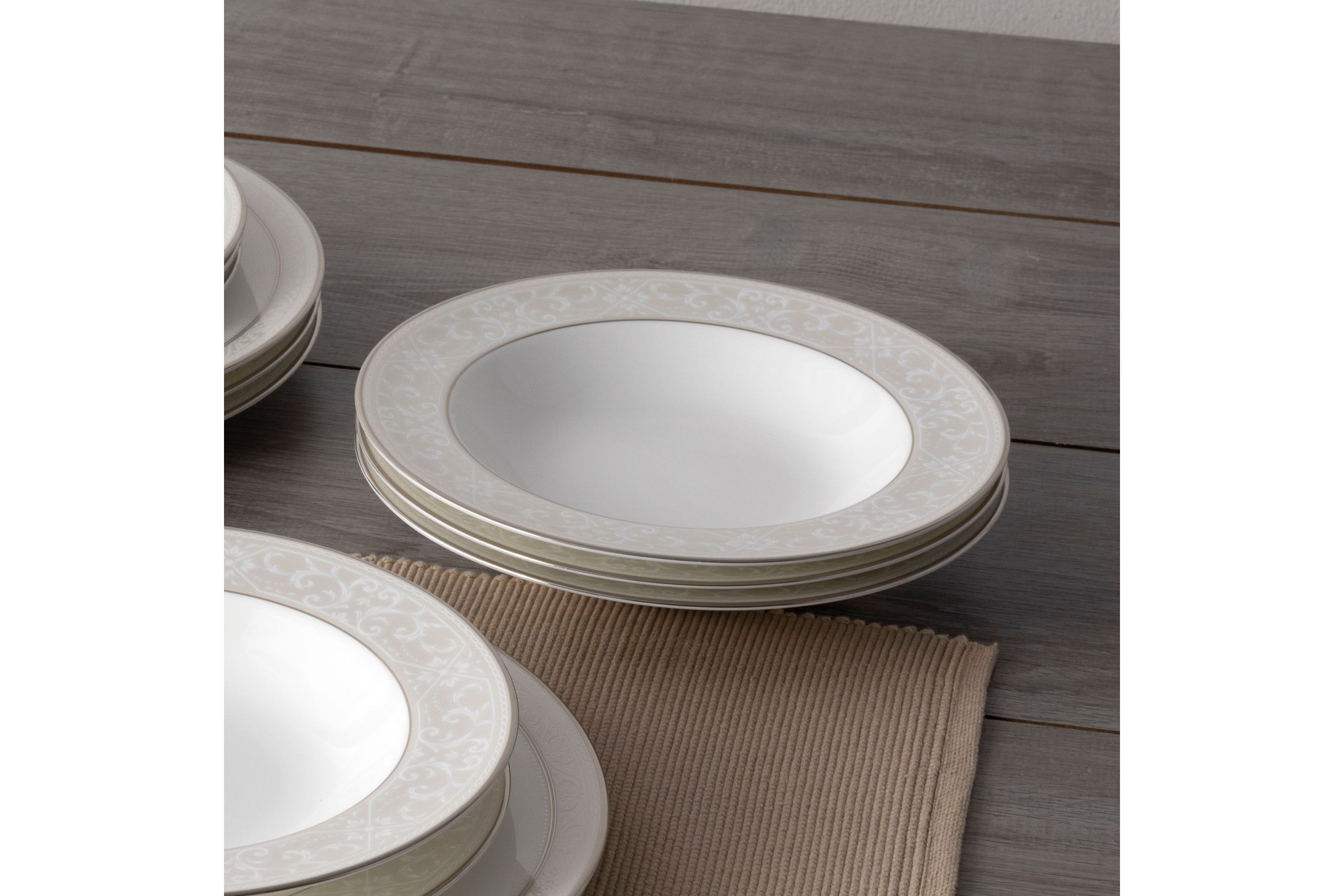 Montvale Platinum Set Of 4 Soup Bowls, 8-1/4", 10 Oz.