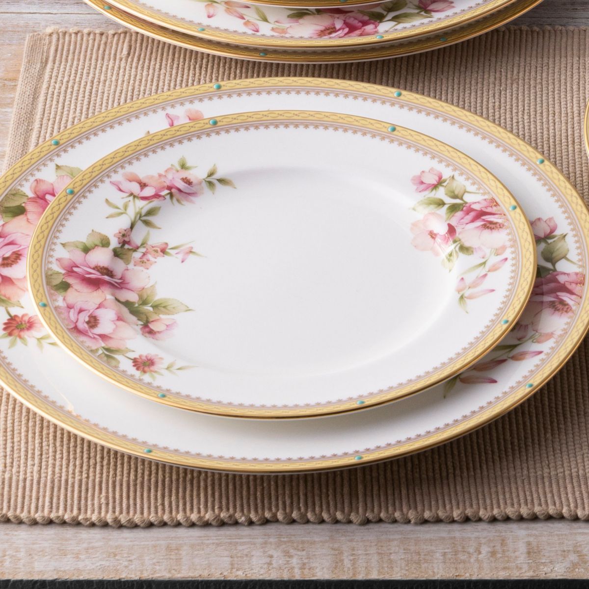 Hertford Set Of 4 Salad Plates, 8-1/2"