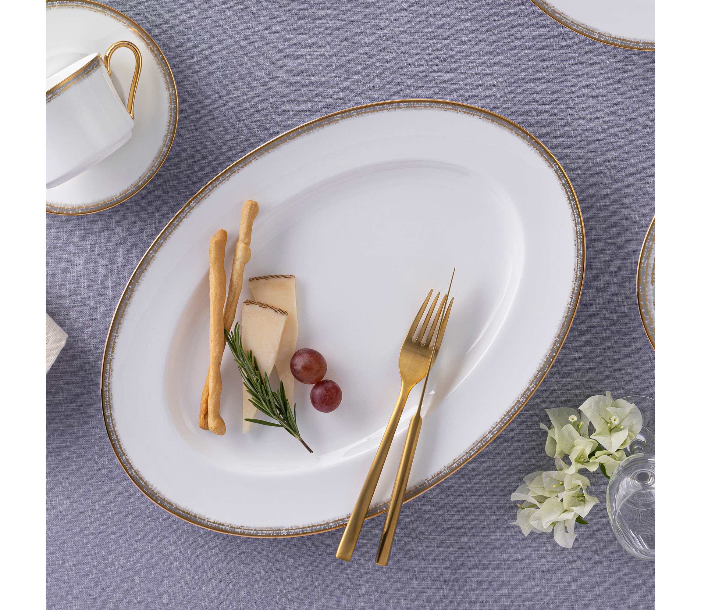 Haku Oval Platter, 14"